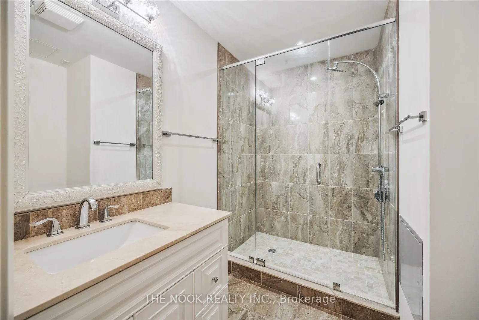 38 Walton Street, #308