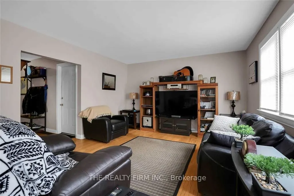 7076 Longwoods Road