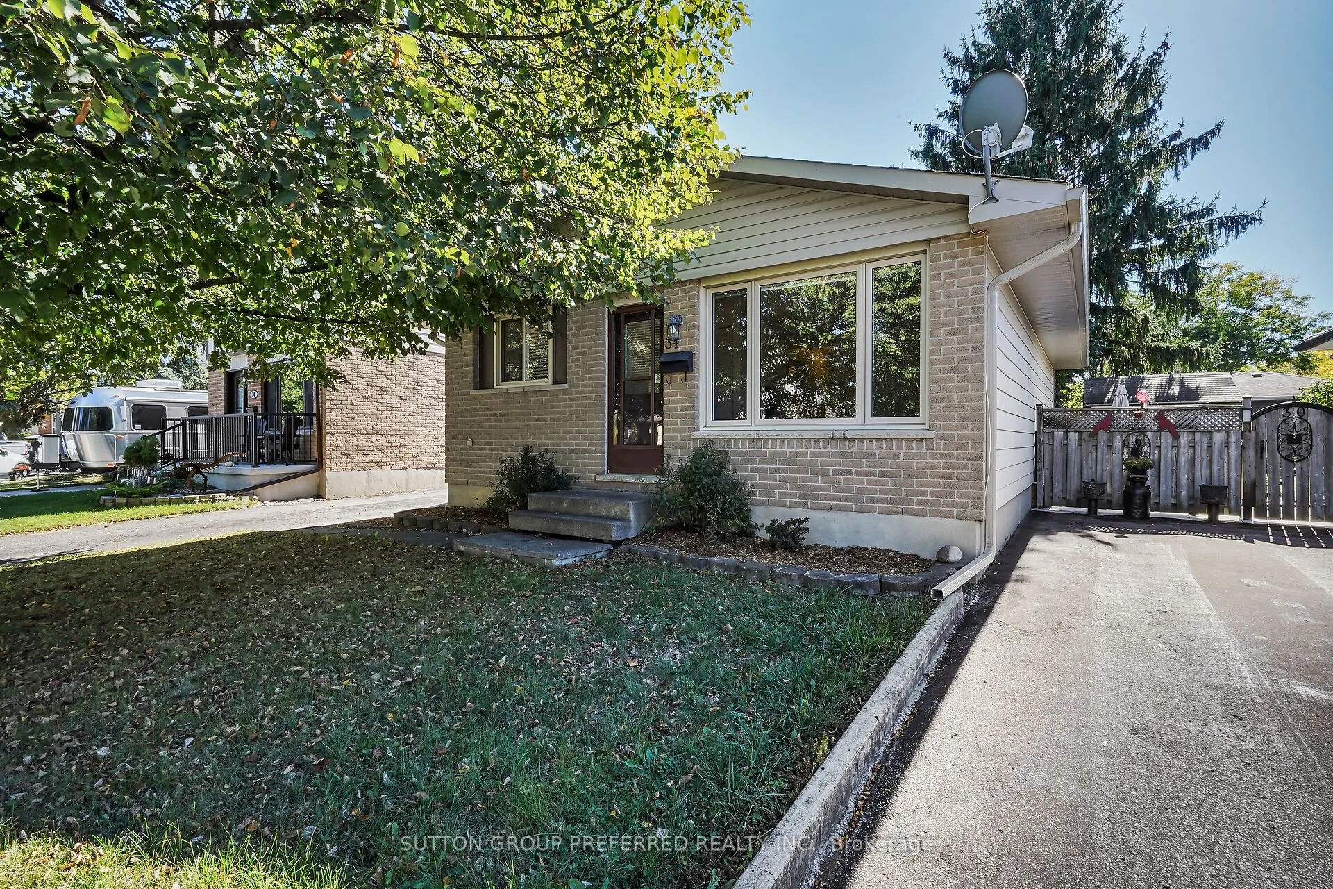 34 Hearthside Place