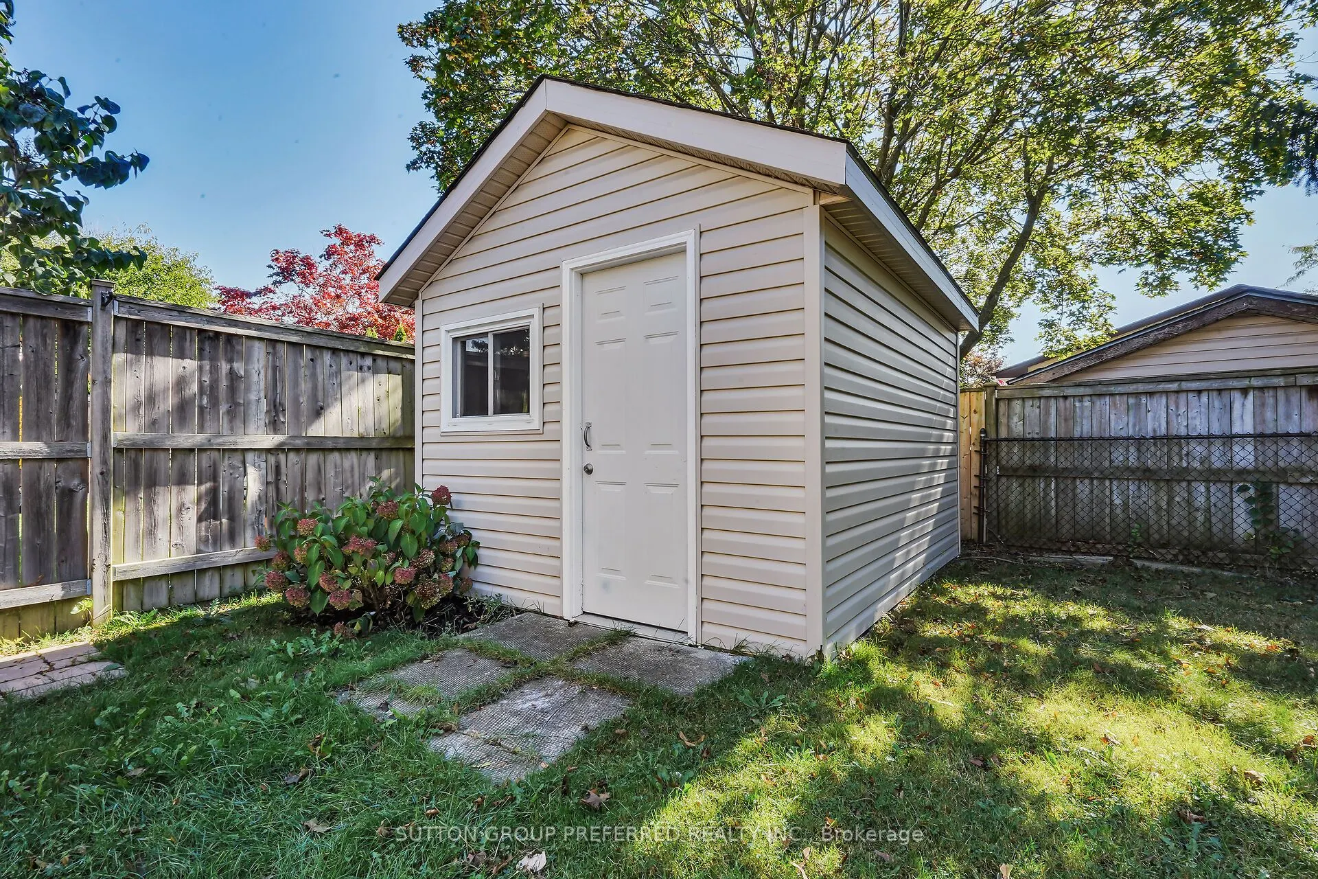 34 Hearthside Place