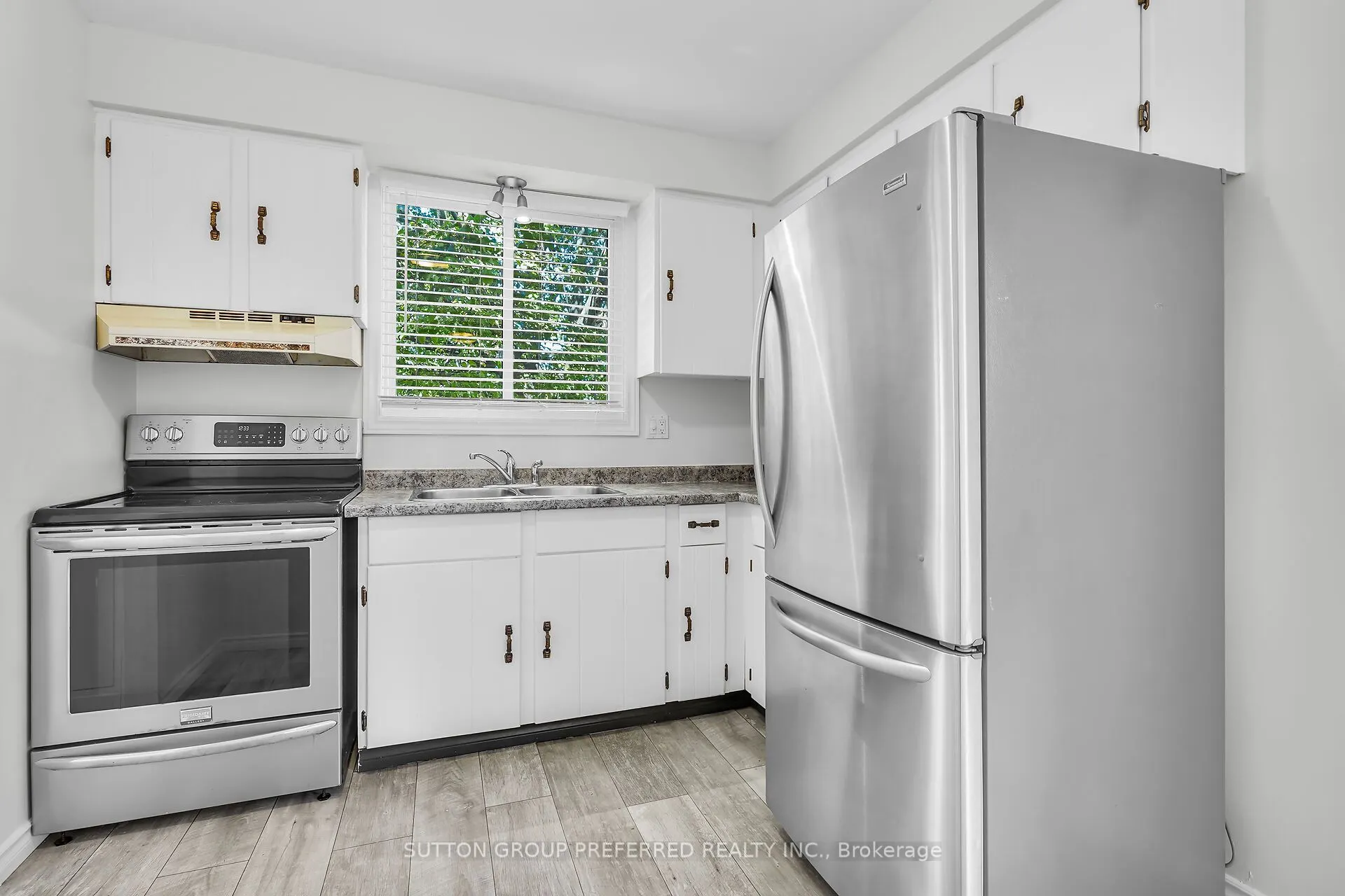 34 Hearthside Place
