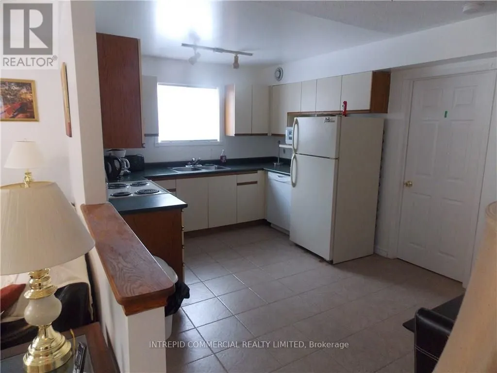 4 Silver Street