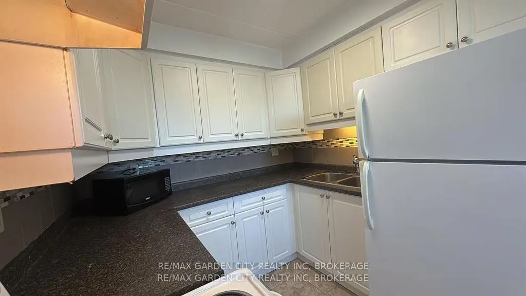 210 PELHAM Road, #201