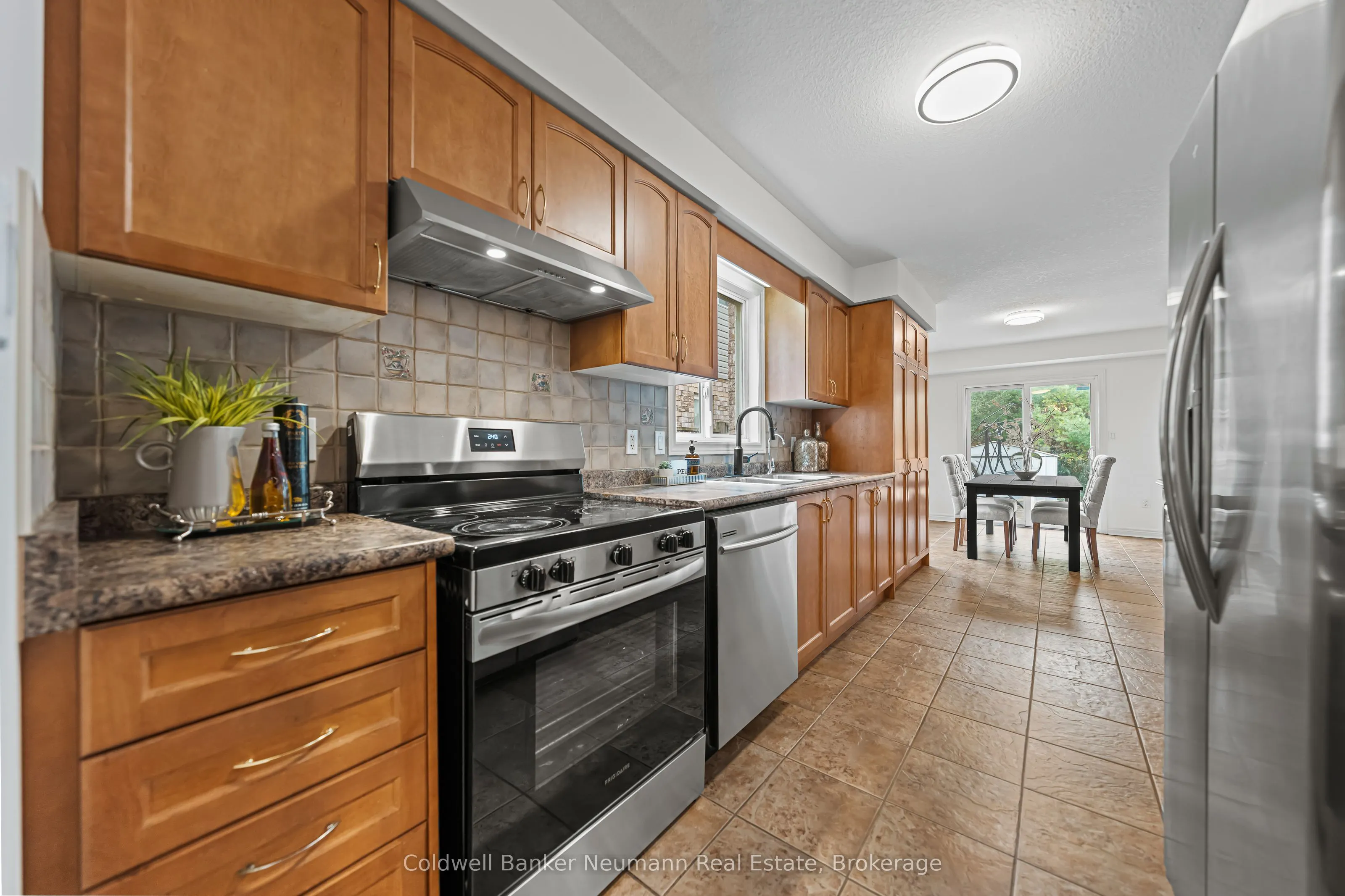42 Mcarthur Drive