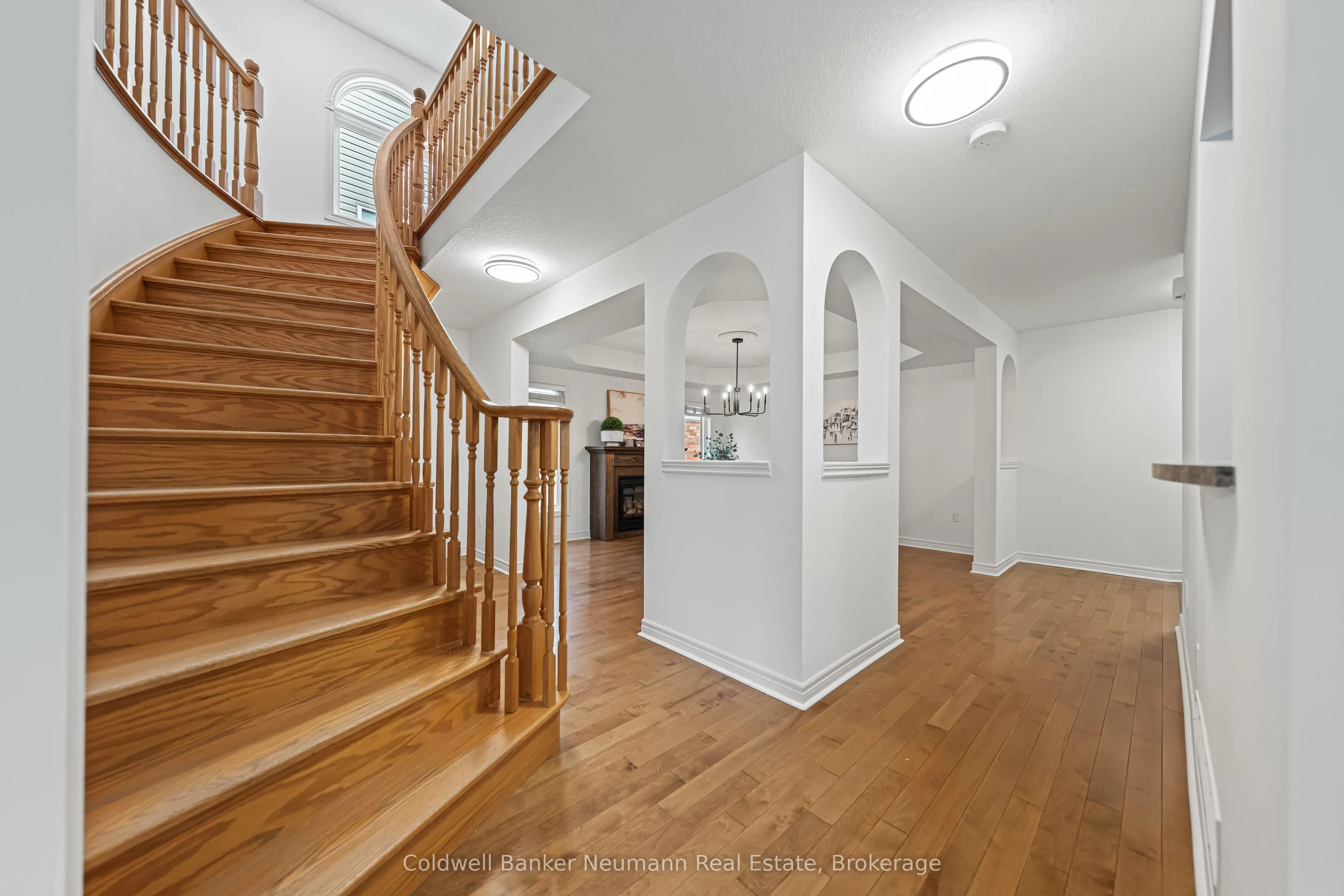 42 Mcarthur Drive