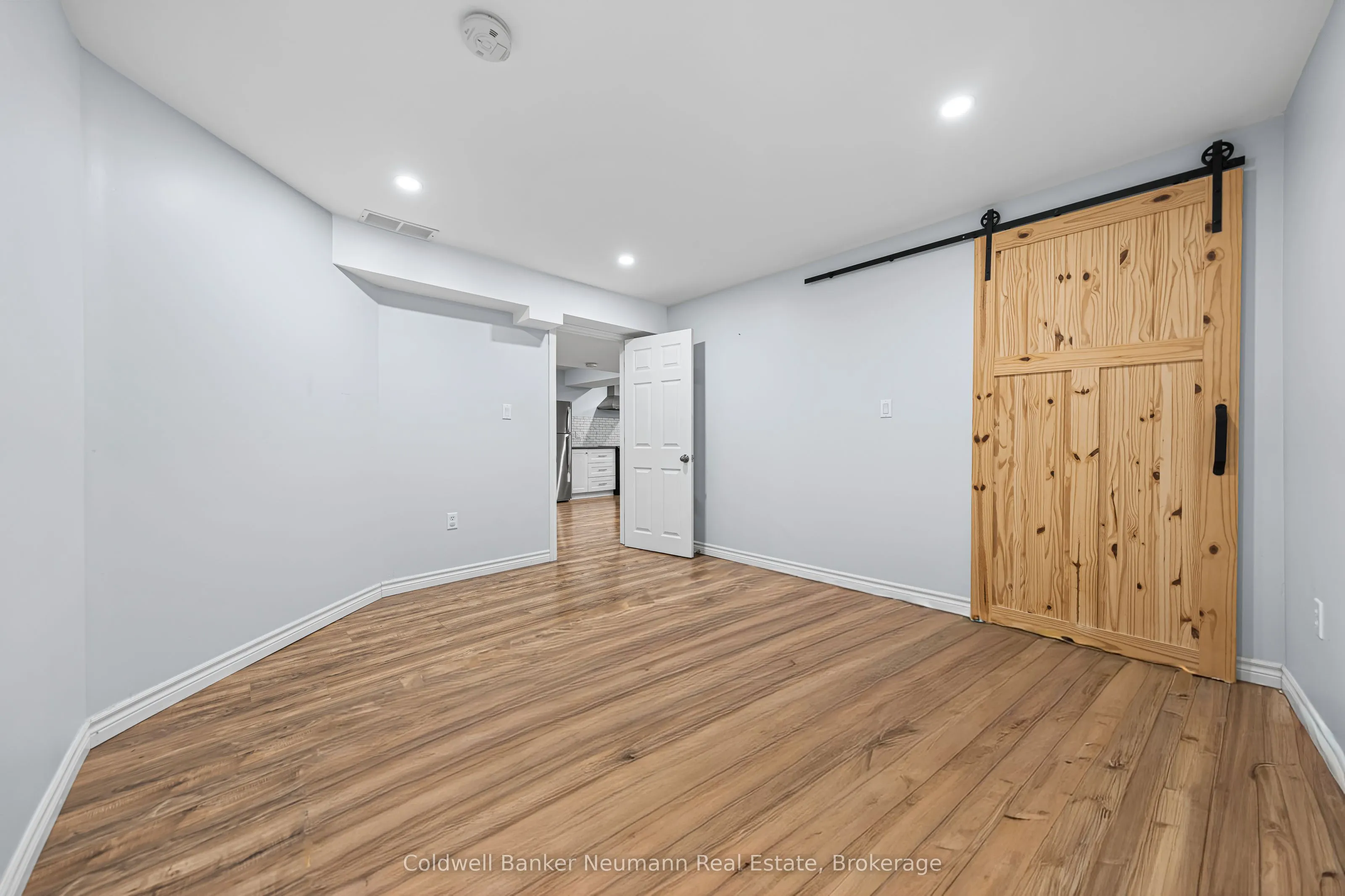 42 Mcarthur Drive