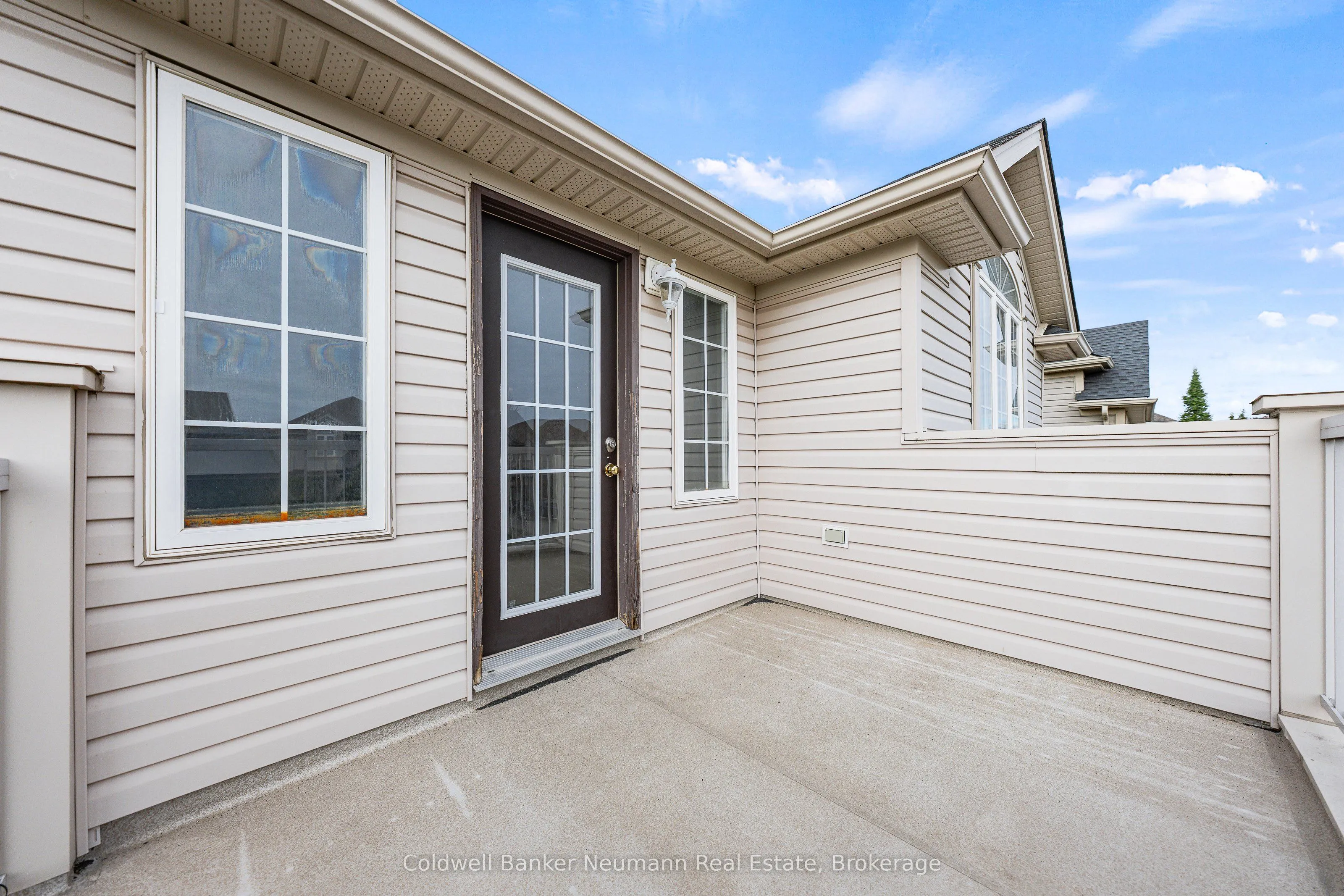 42 Mcarthur Drive
