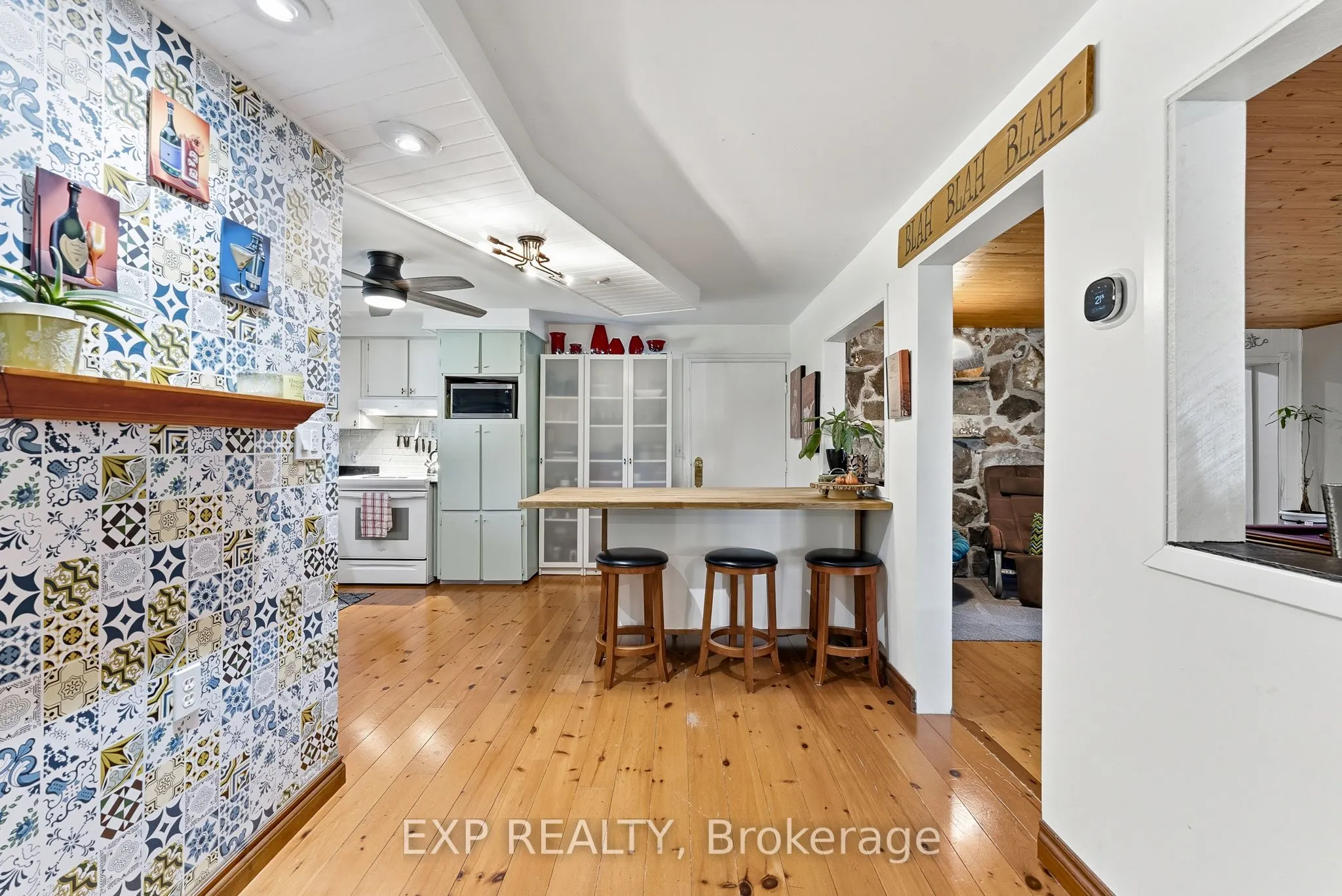 587 Scuttlehole Road