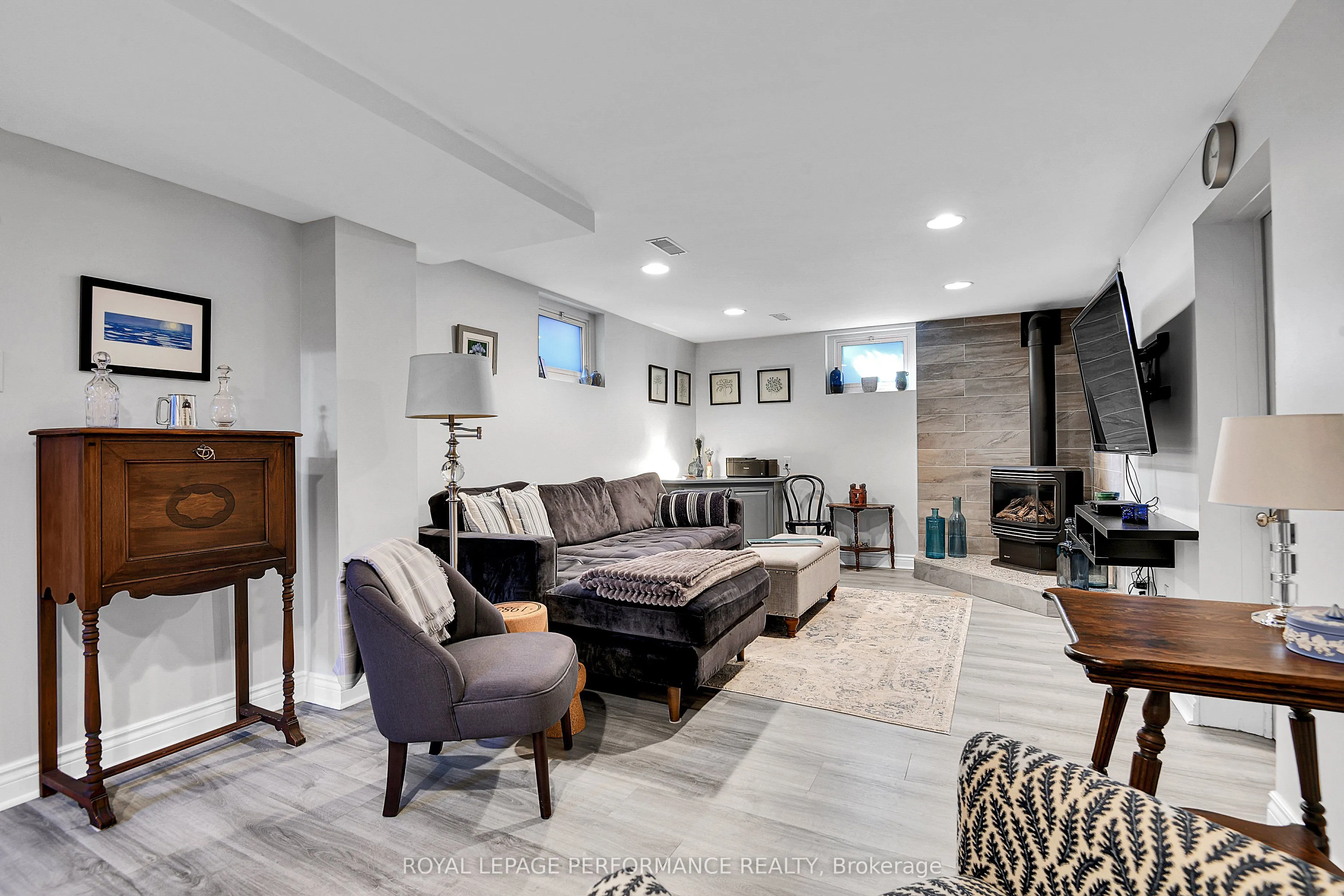 2239 Webster Avenue
