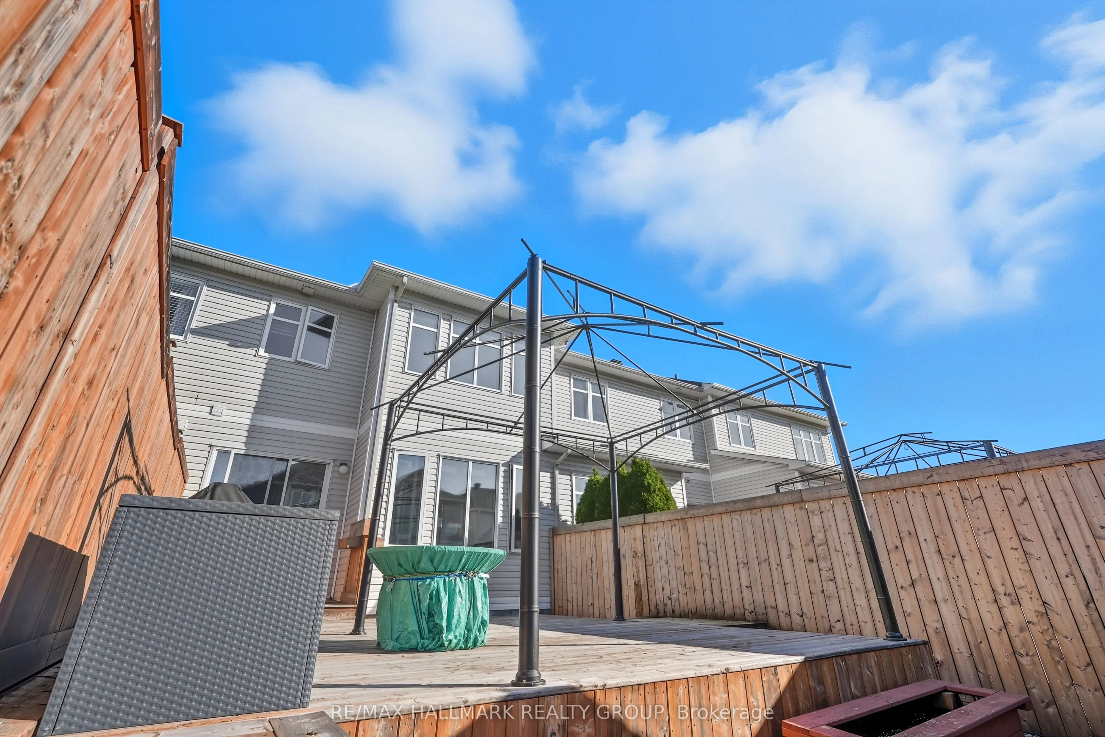 2044 Bergamot Circle