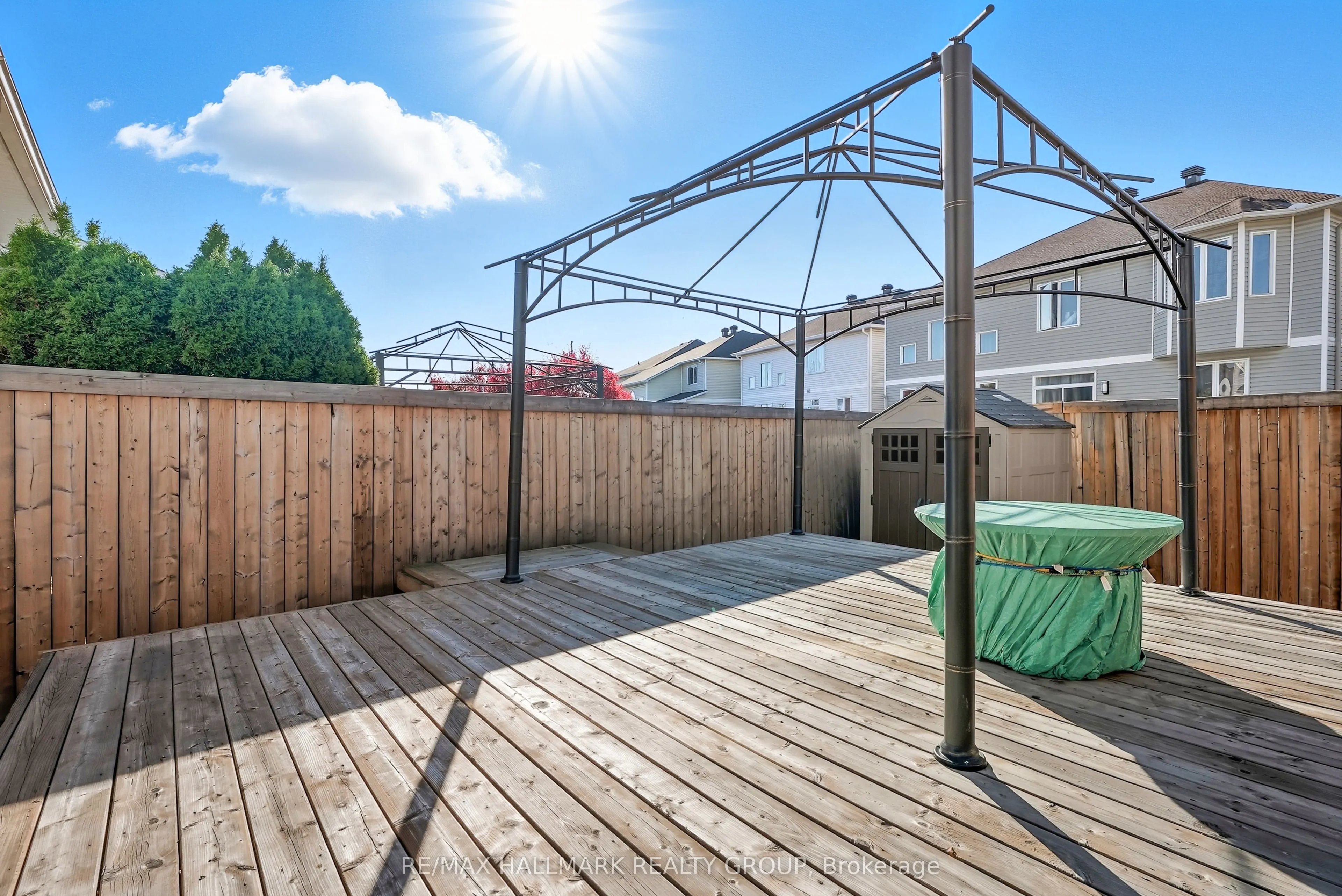 2044 Bergamot Circle