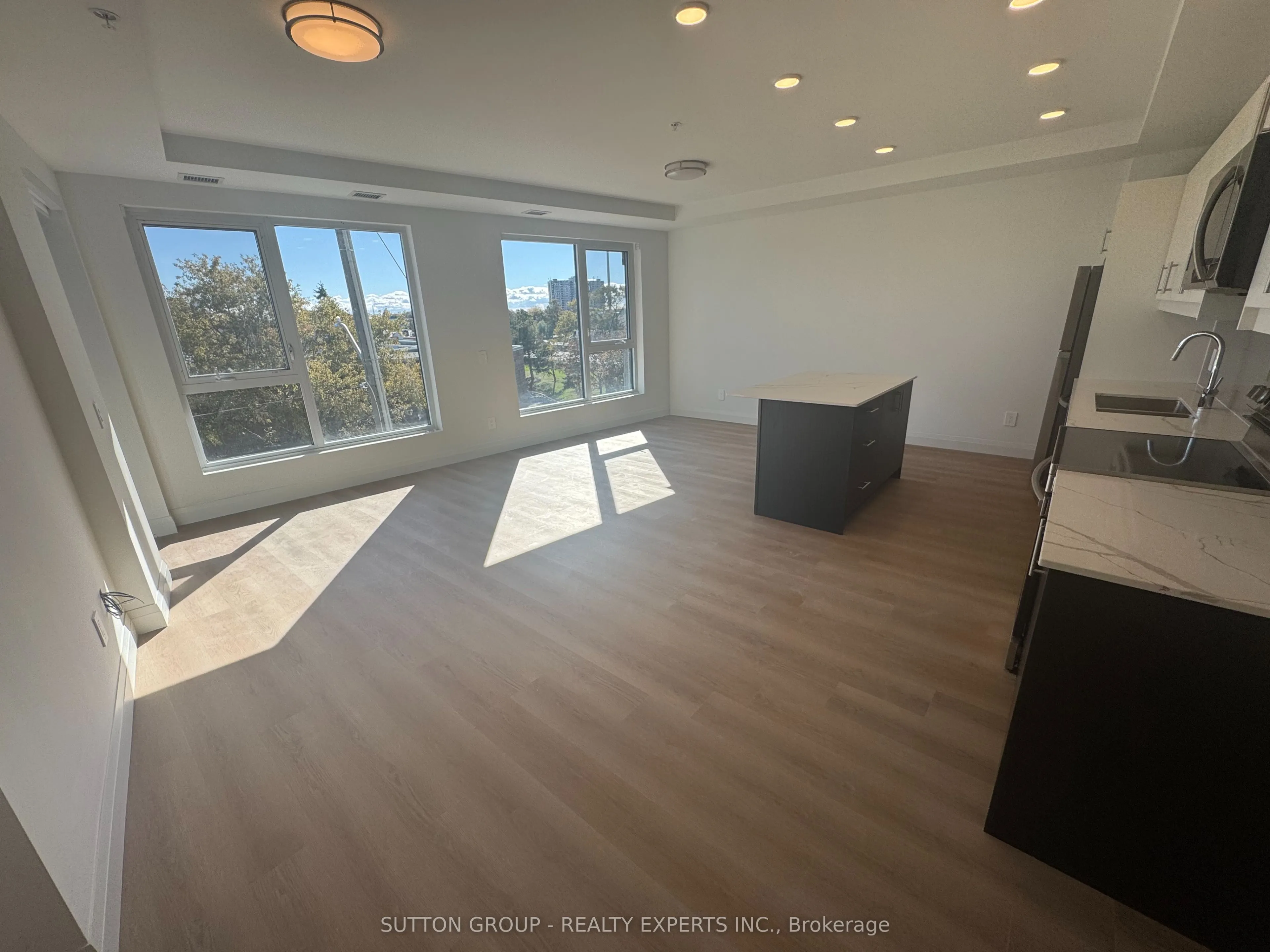 1333 Weber Street E, #305