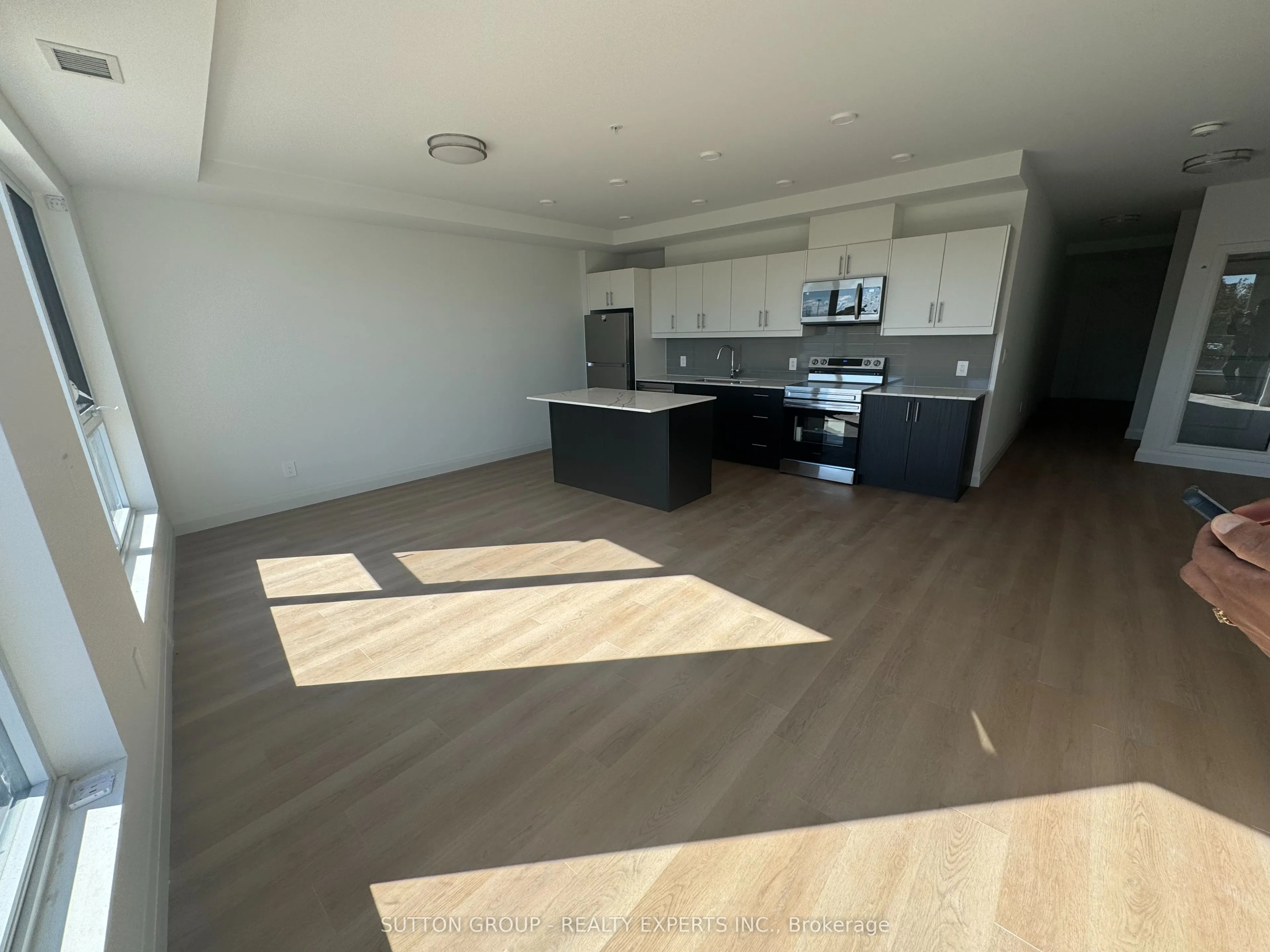 1333 Weber Street E, #305