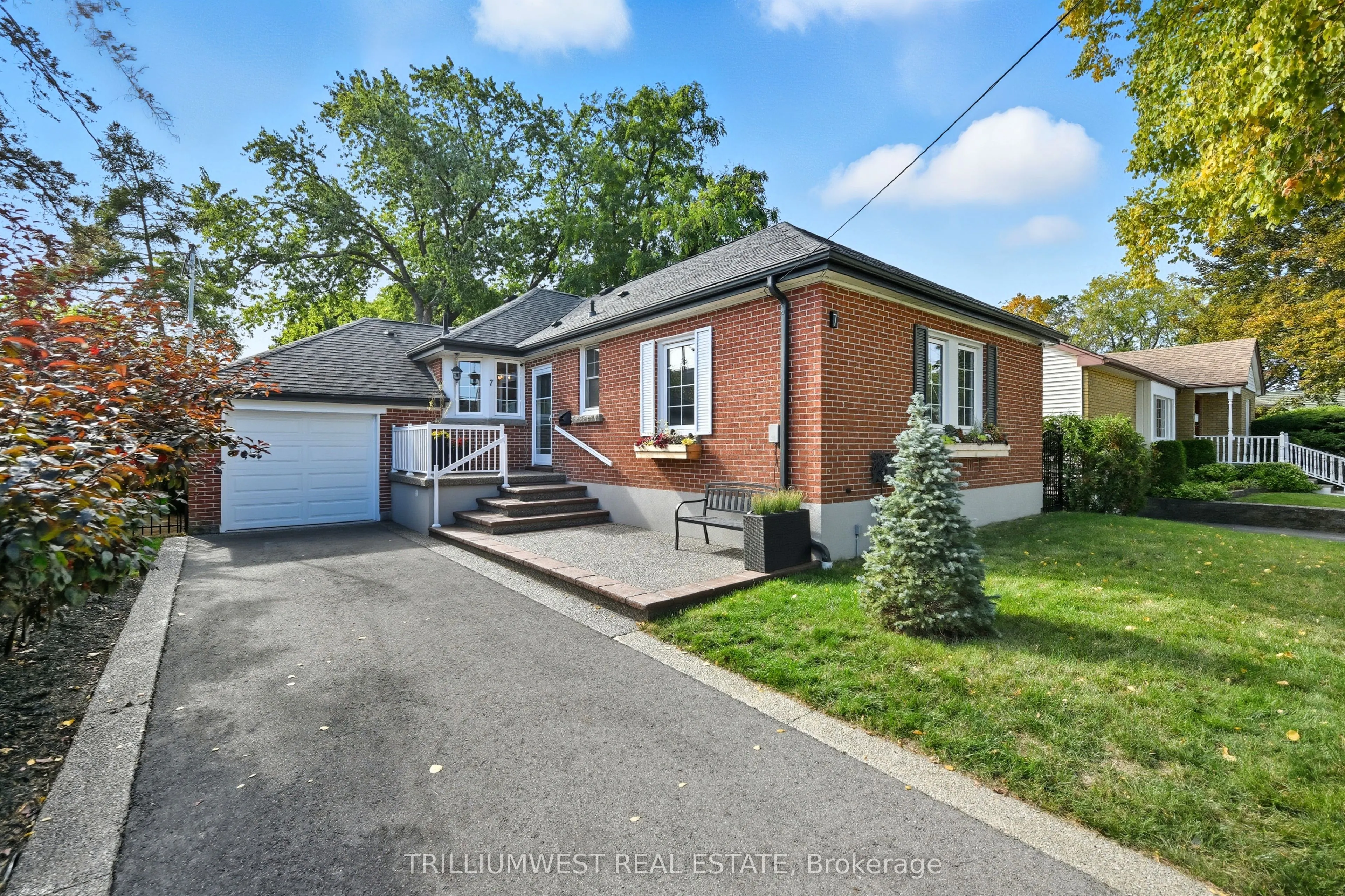 7 Avalon Avenue
