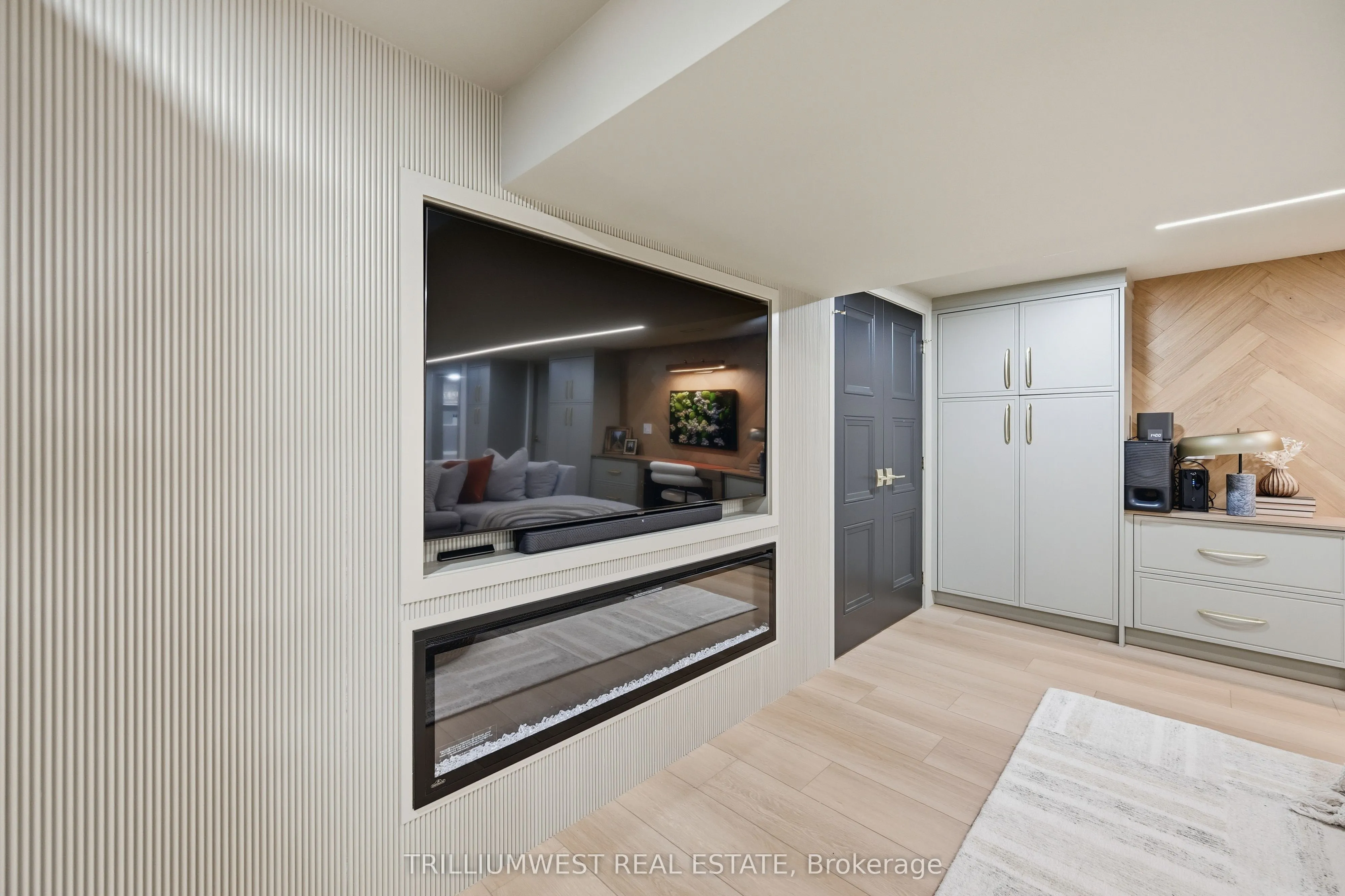 7 Avalon Avenue