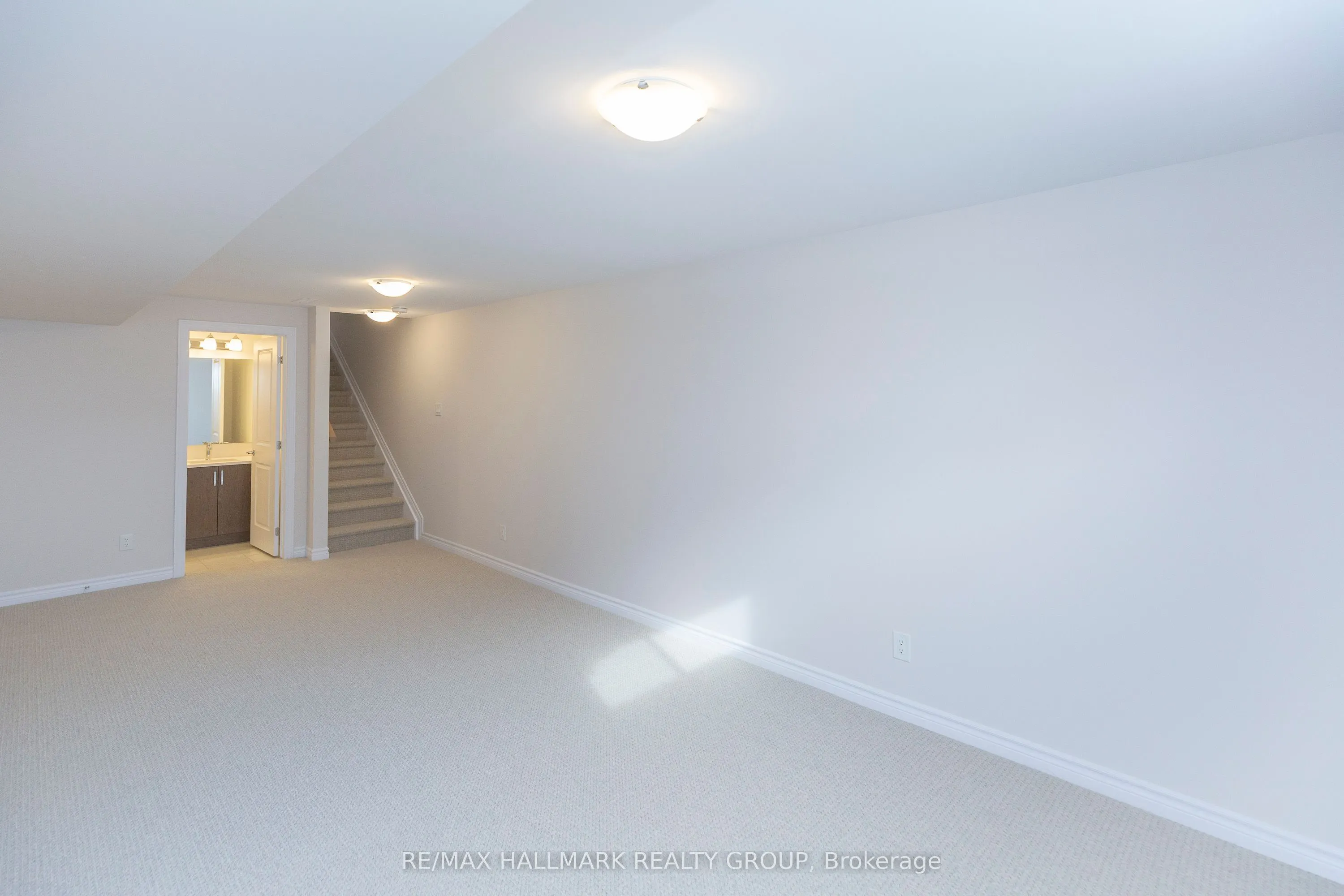 788 Miikana Road