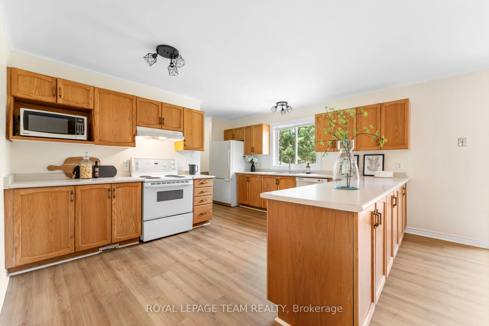 106 Porcupine Trail