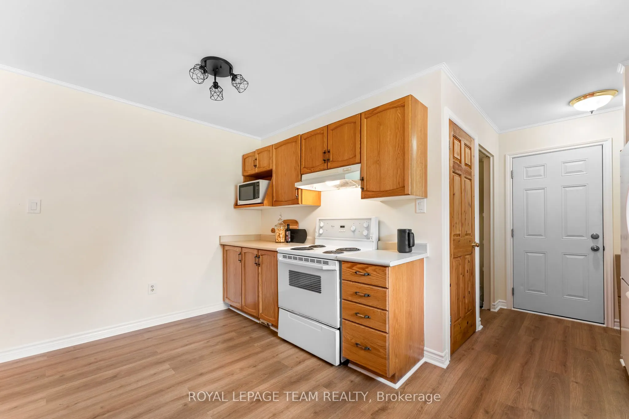 106 Porcupine Trail