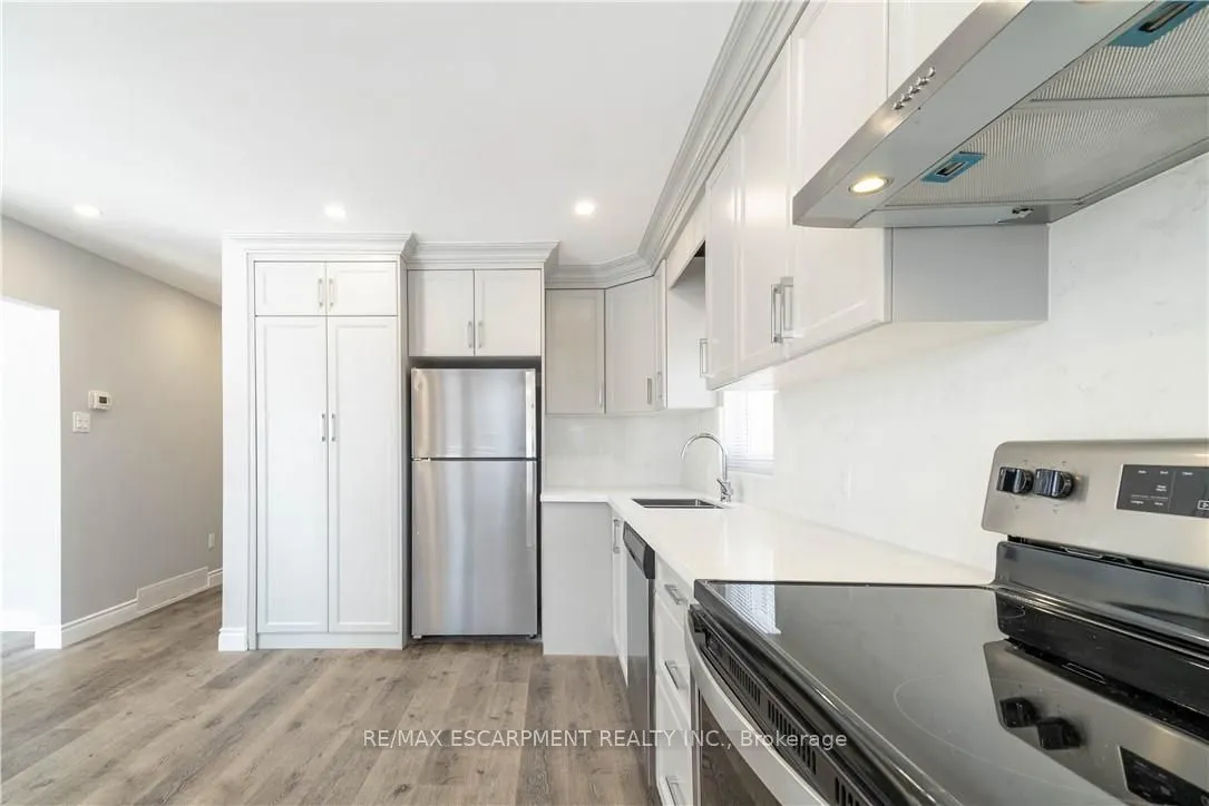 196 Upper Paradise Street, #1
