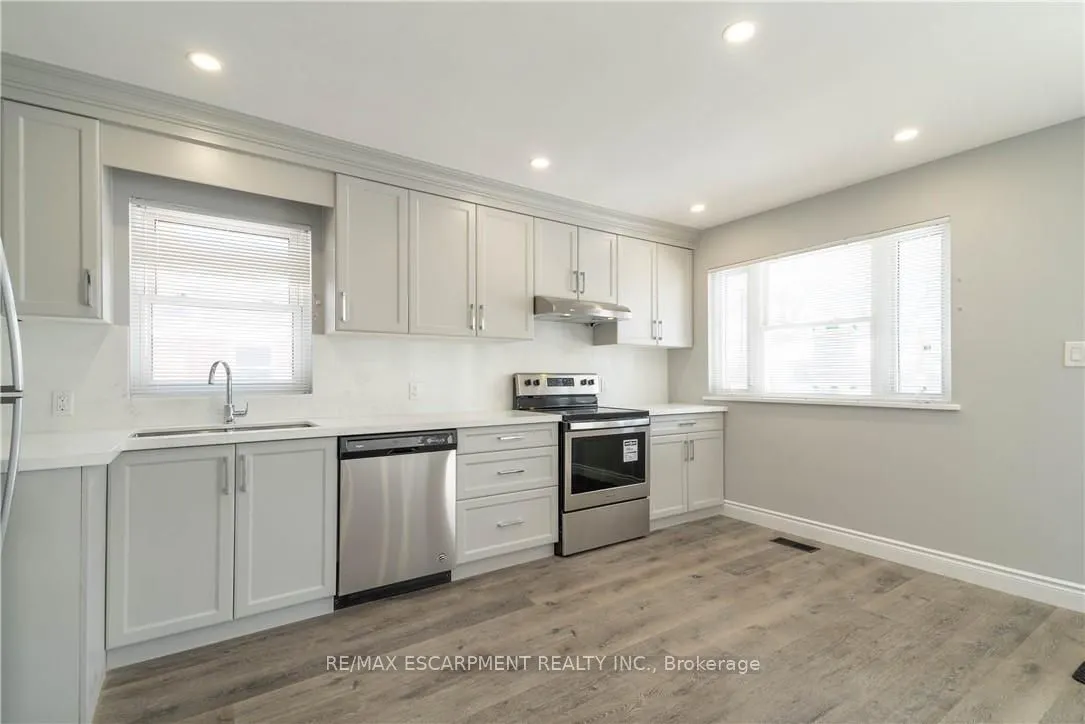 196 Upper Paradise Street, #1