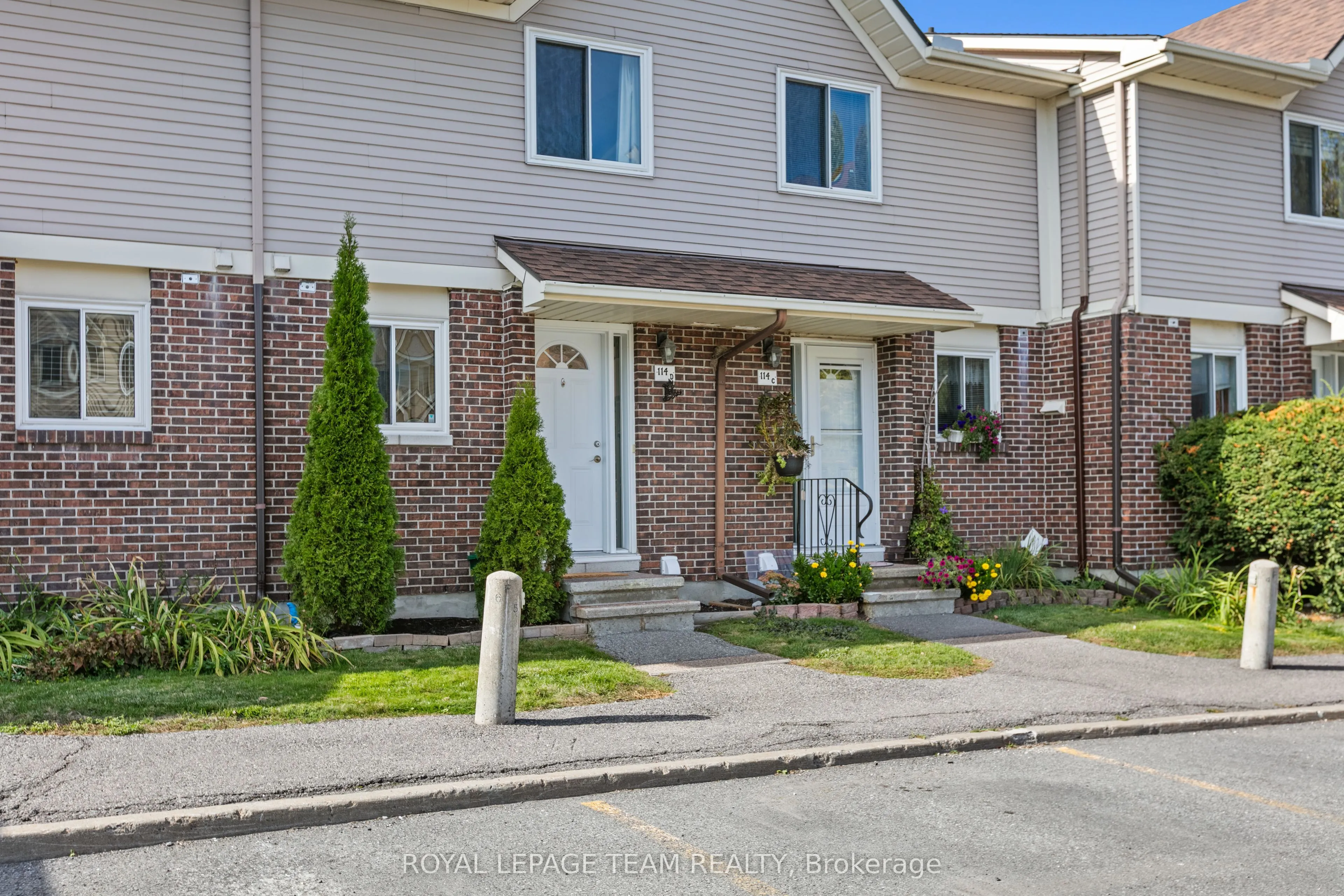 114 Valley Stream Drive, #D
