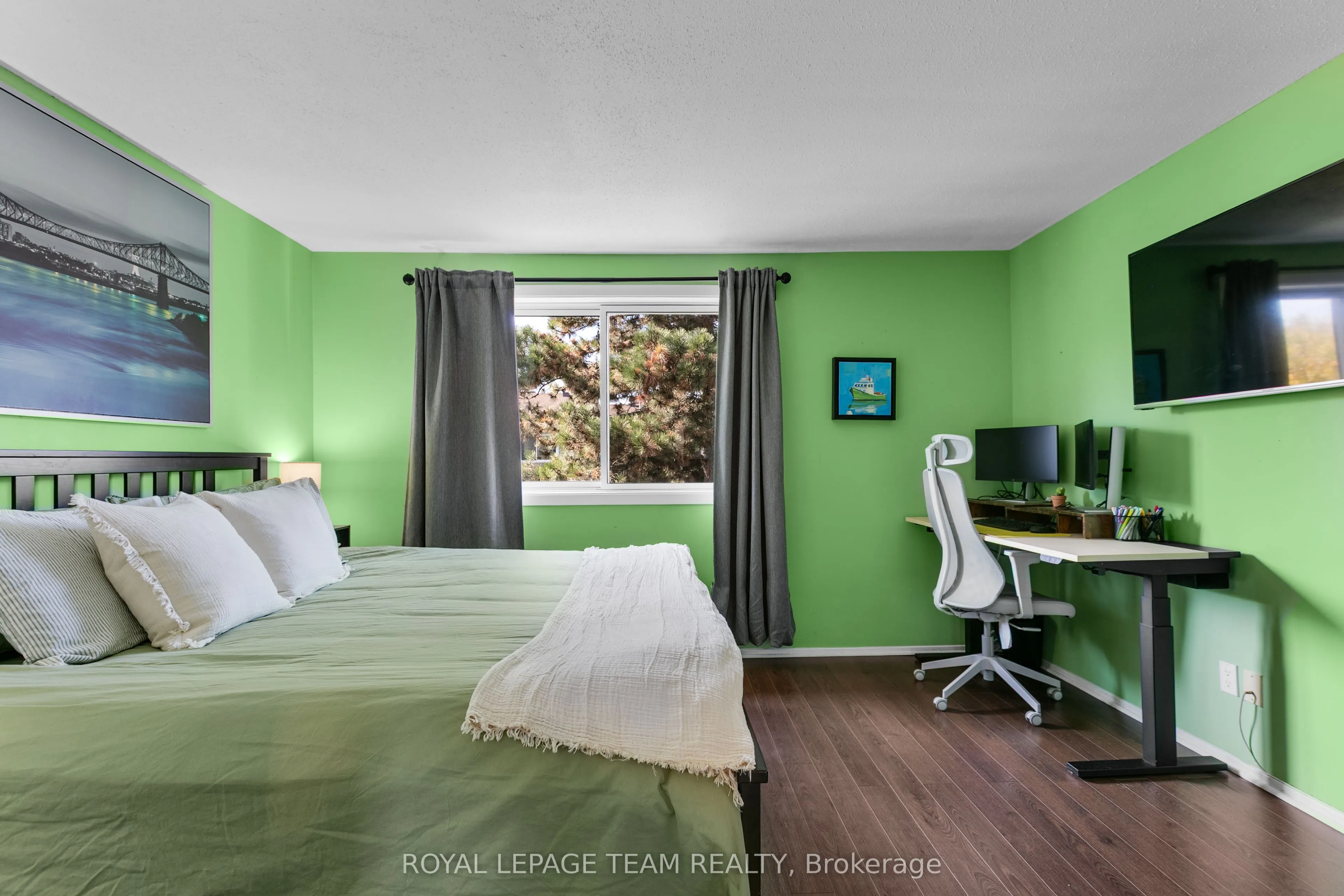 114 Valley Stream Drive, #D