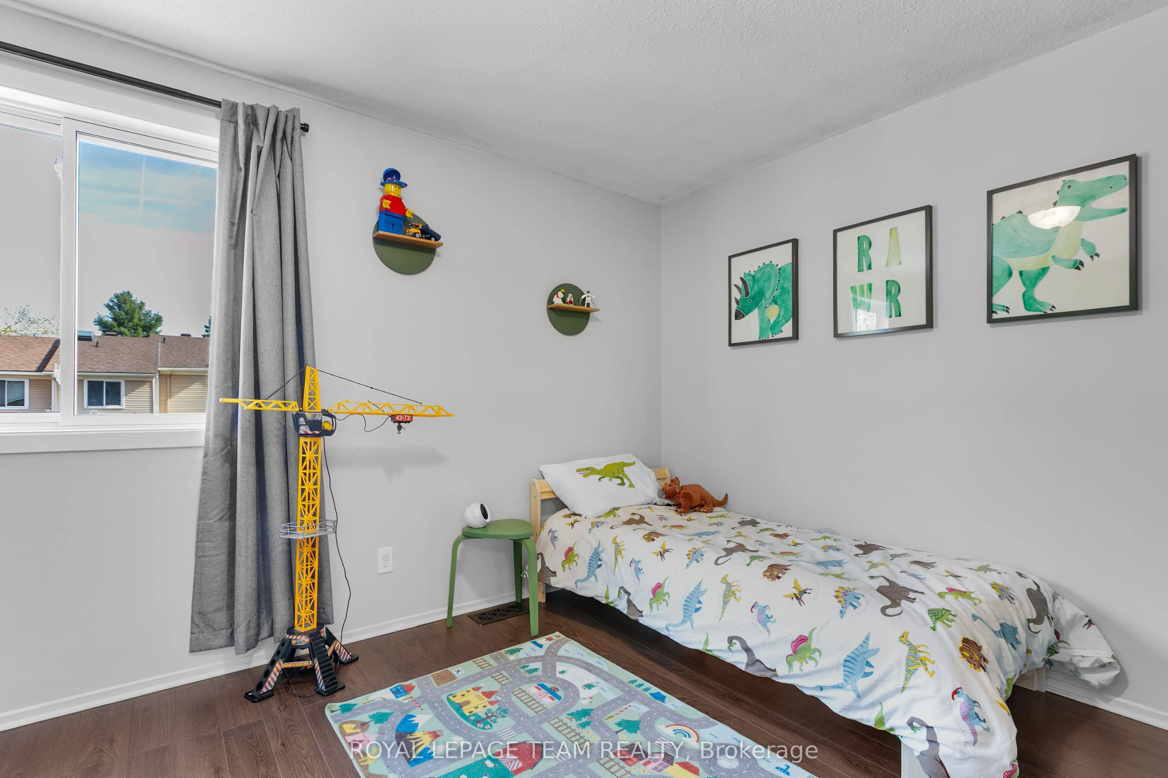 114 Valley Stream Drive, #D