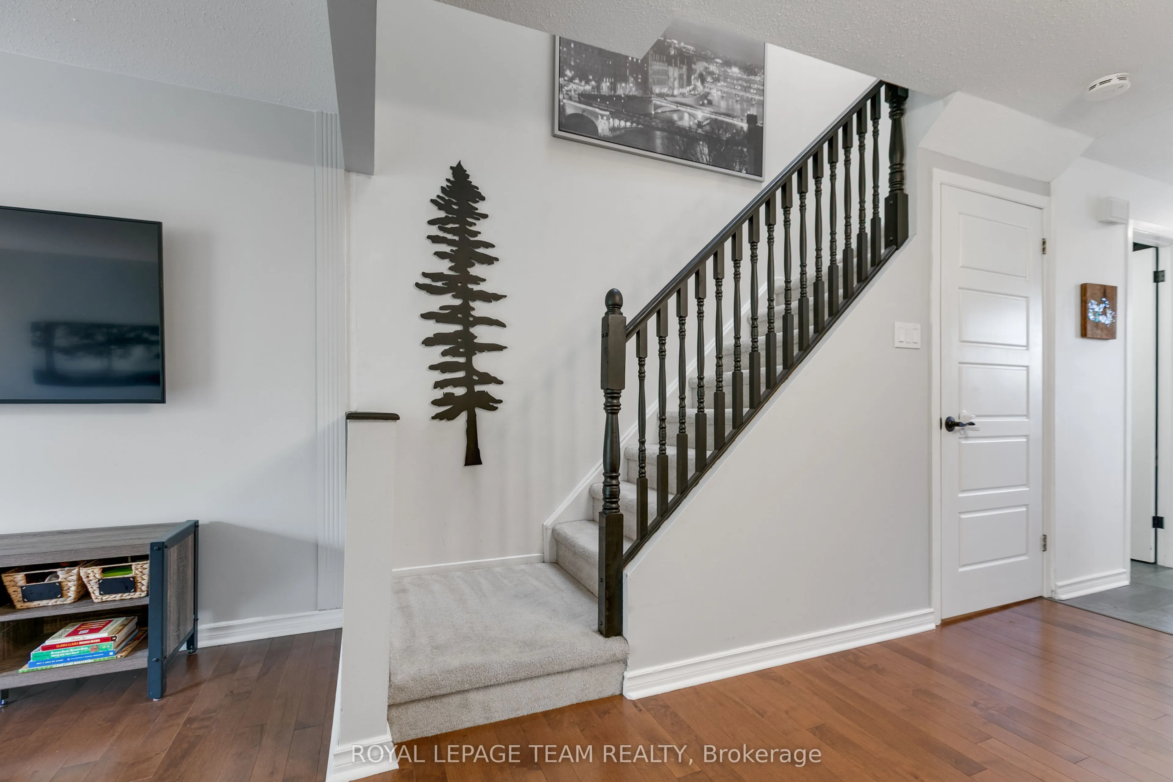 114 Valley Stream Drive, #D
