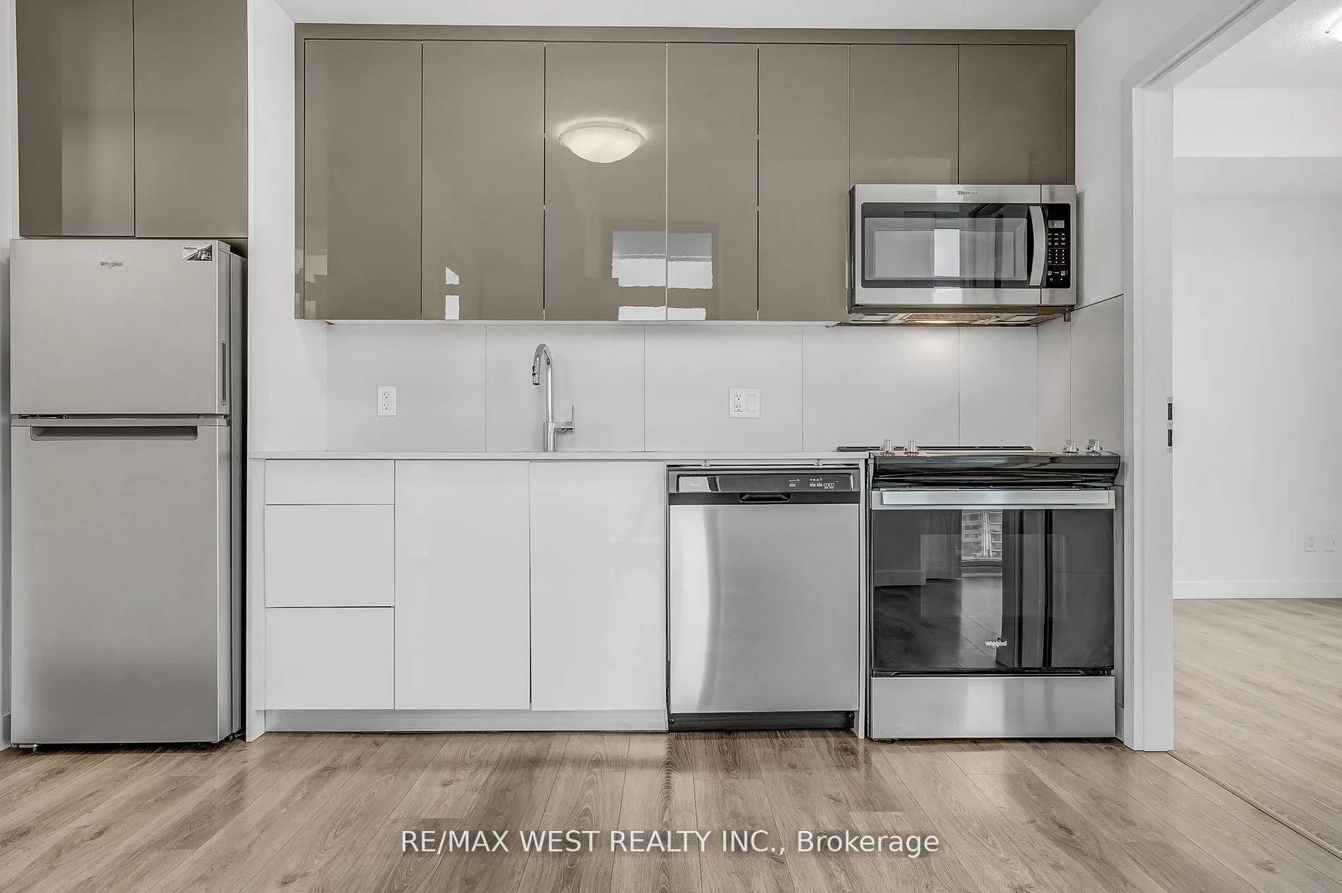 60 Frederick Street, #1409
