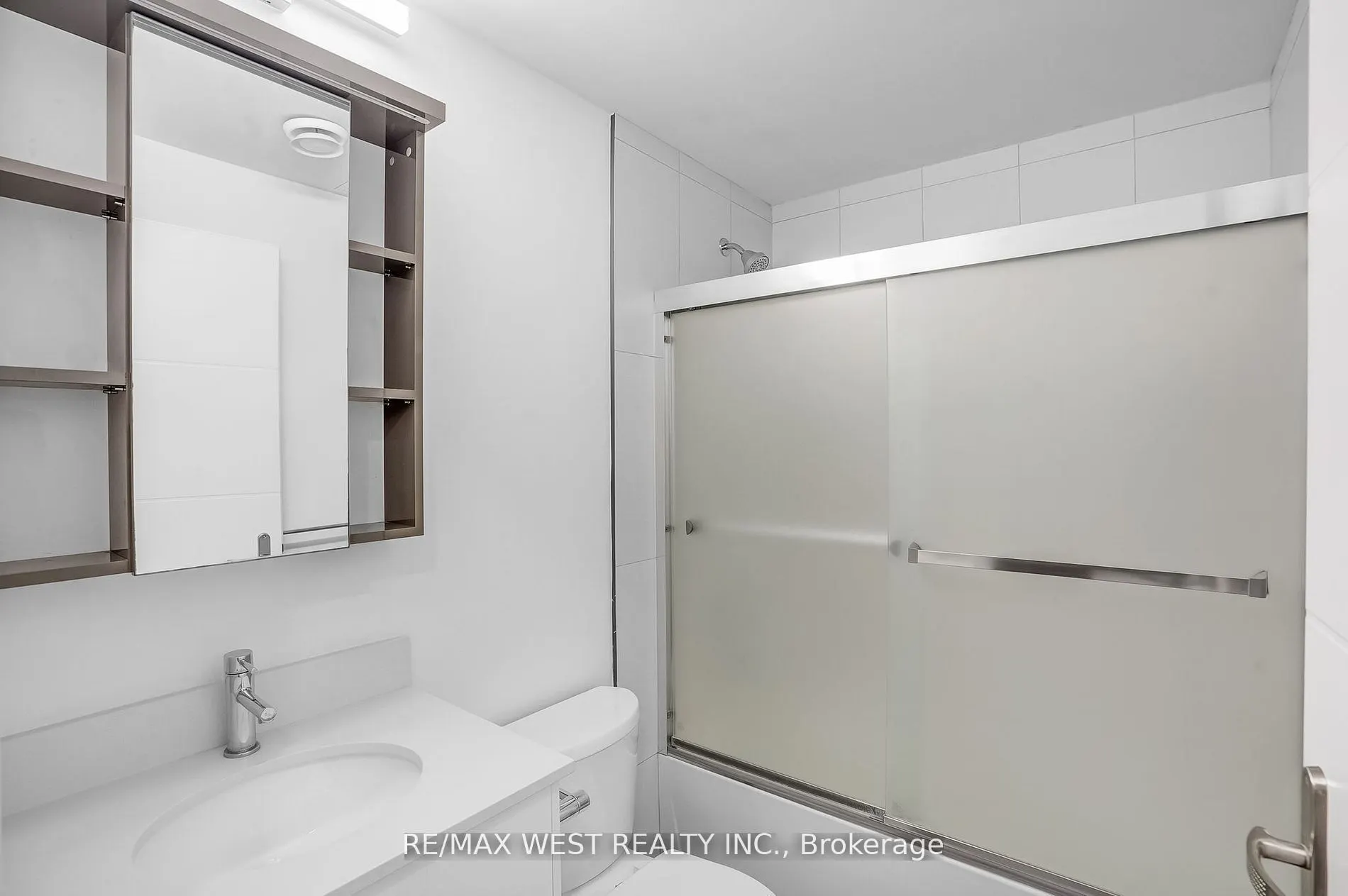 60 Frederick Street, #1409