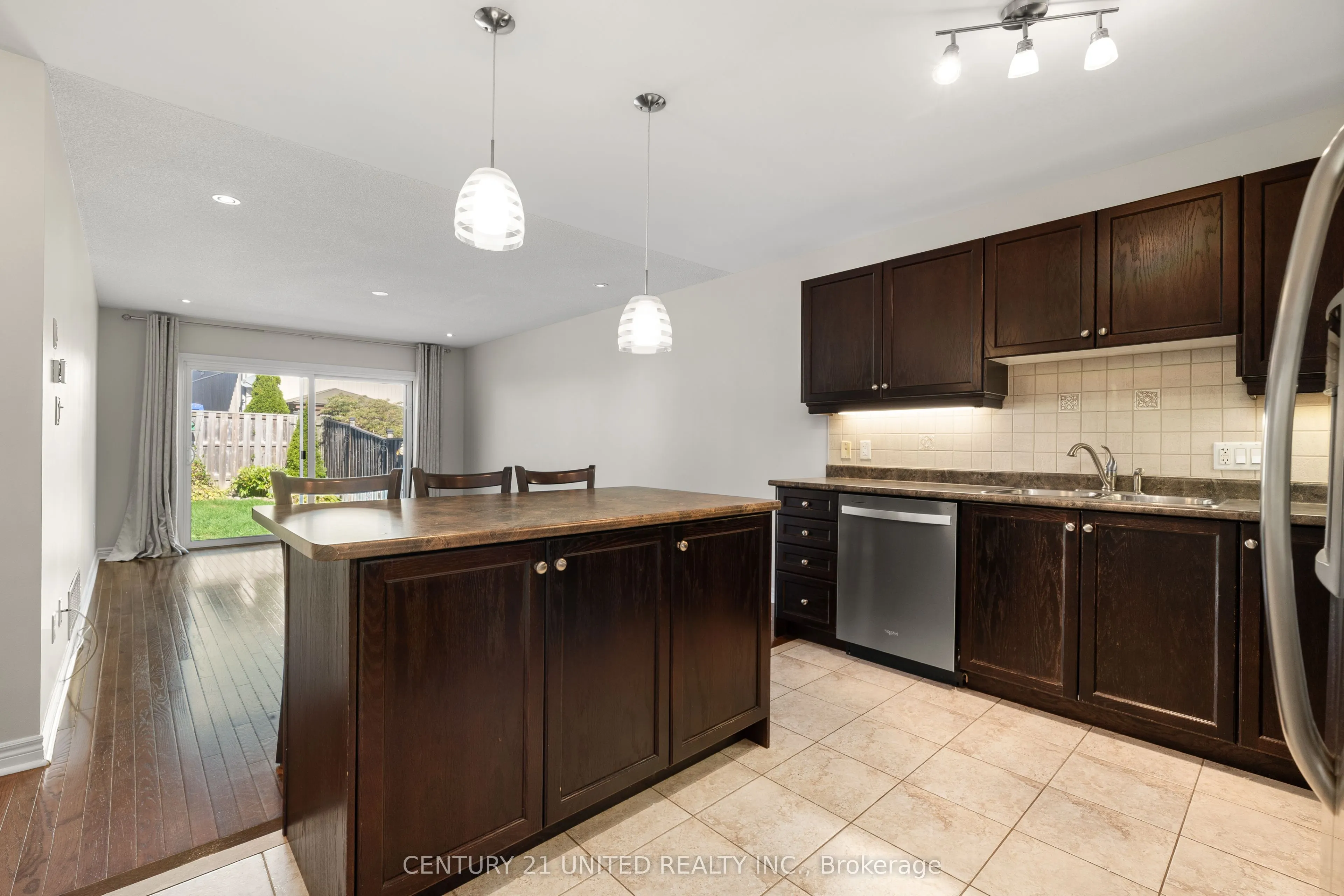 63 Fallingbrook Crescent