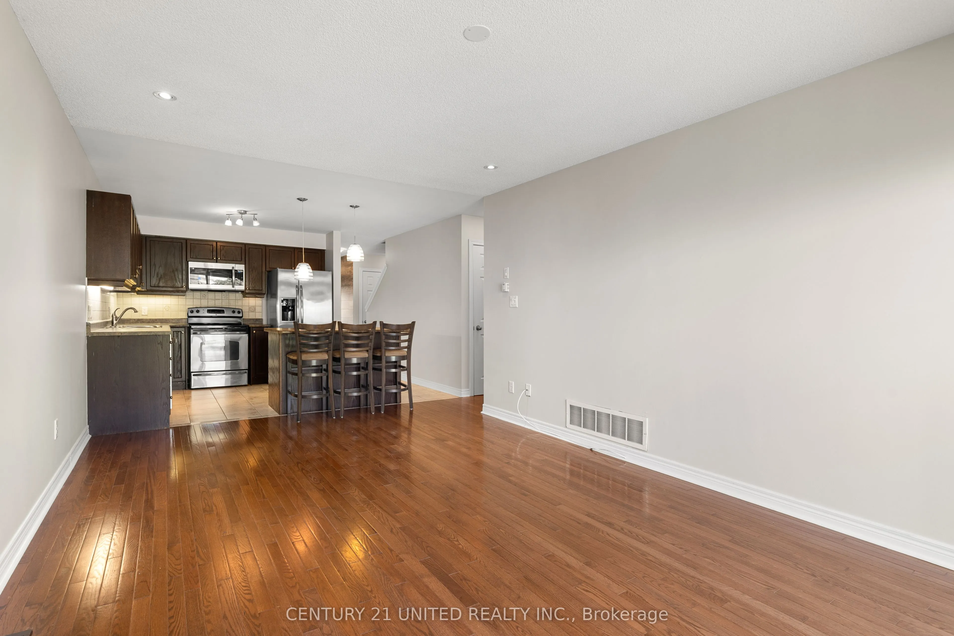 63 Fallingbrook Crescent