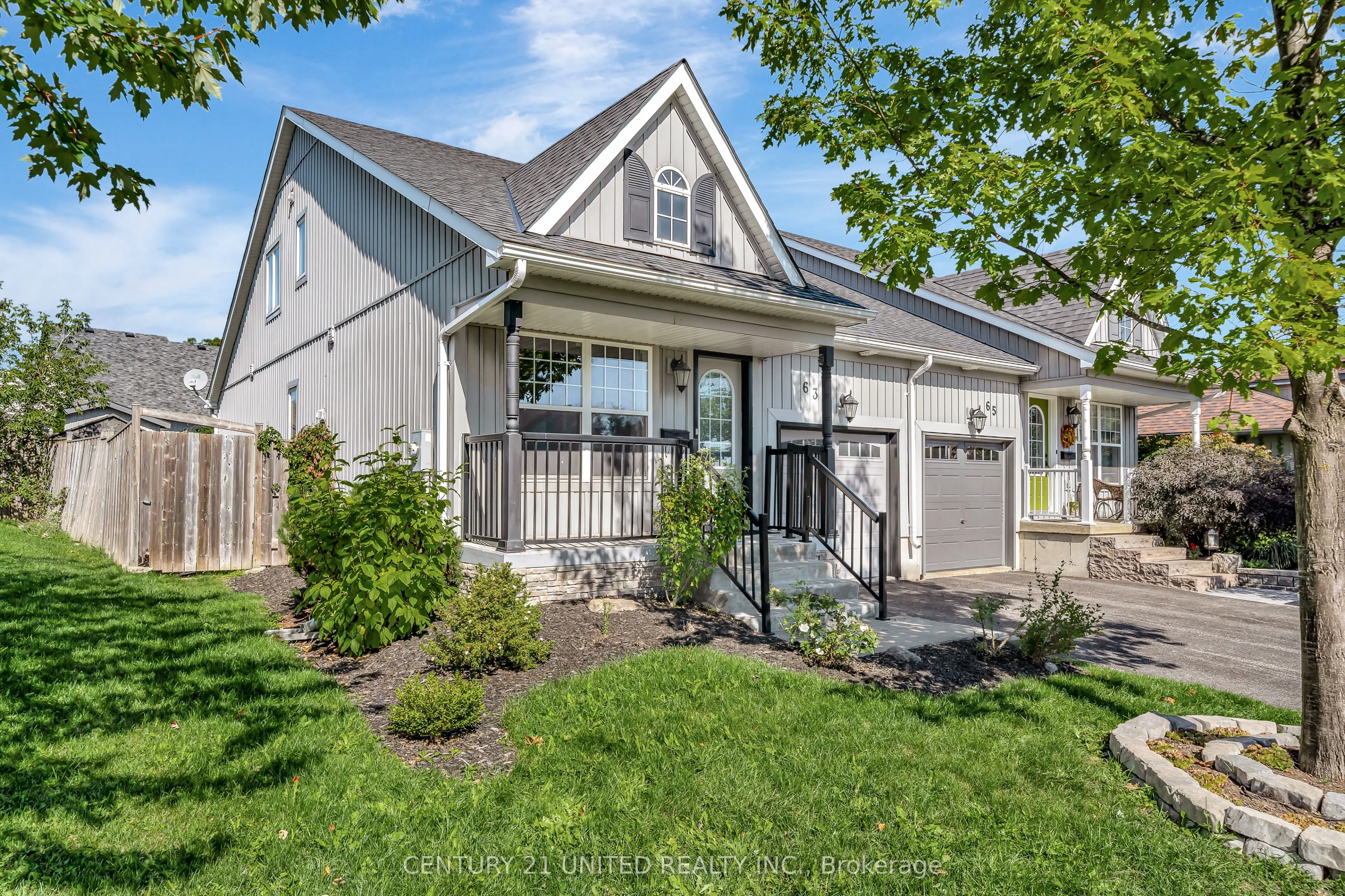 63 Fallingbrook Crescent