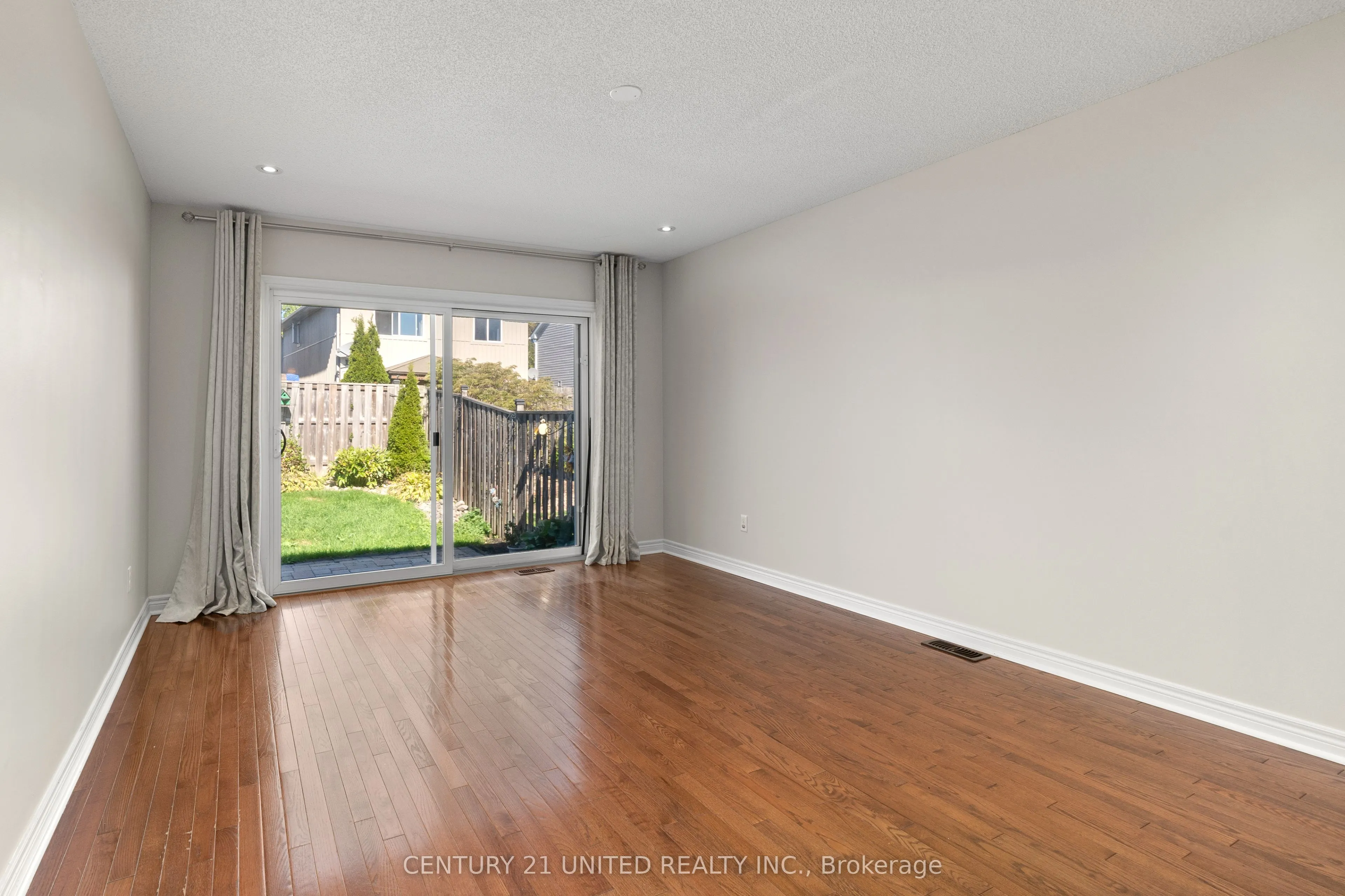 63 Fallingbrook Crescent