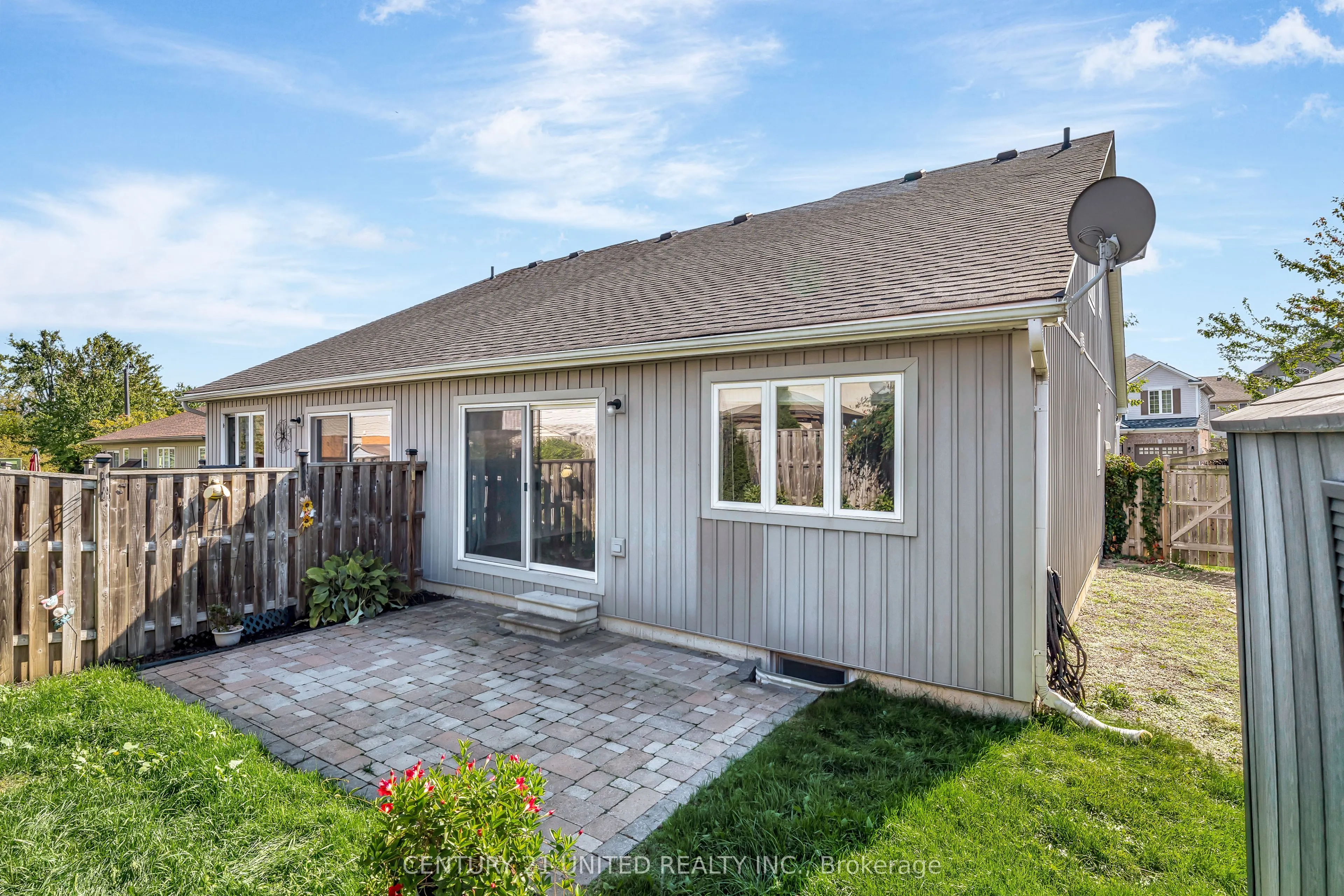 63 Fallingbrook Crescent