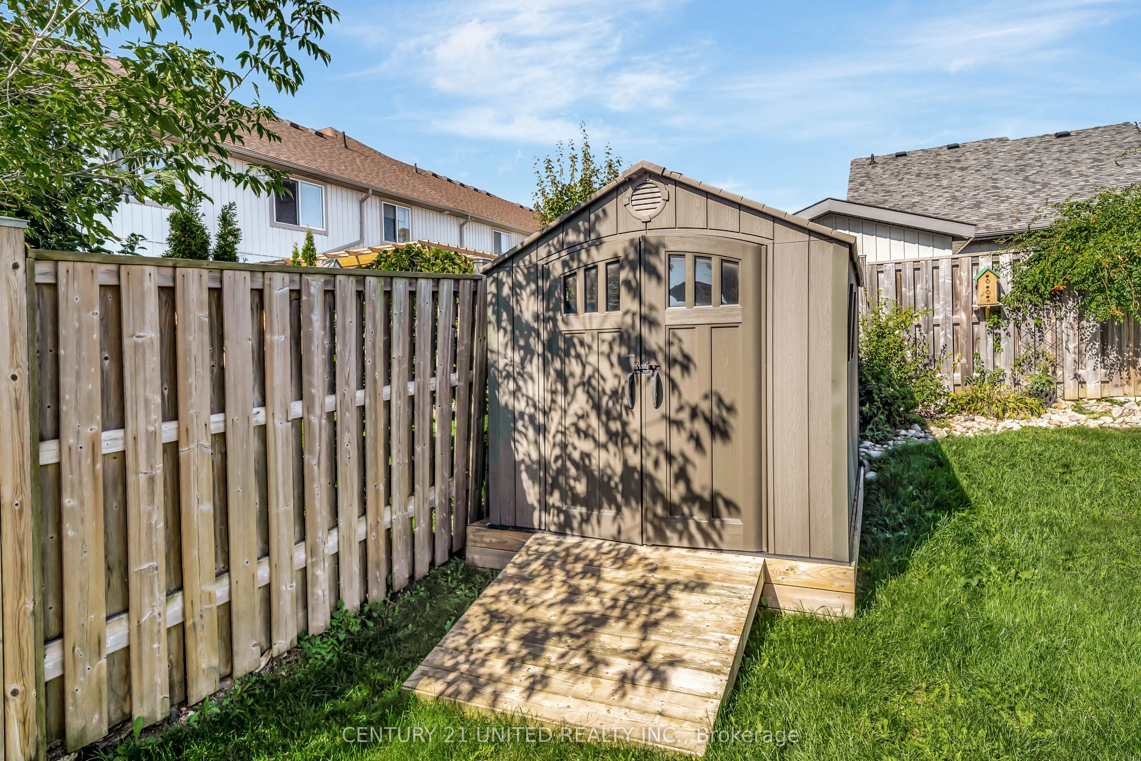 63 Fallingbrook Crescent