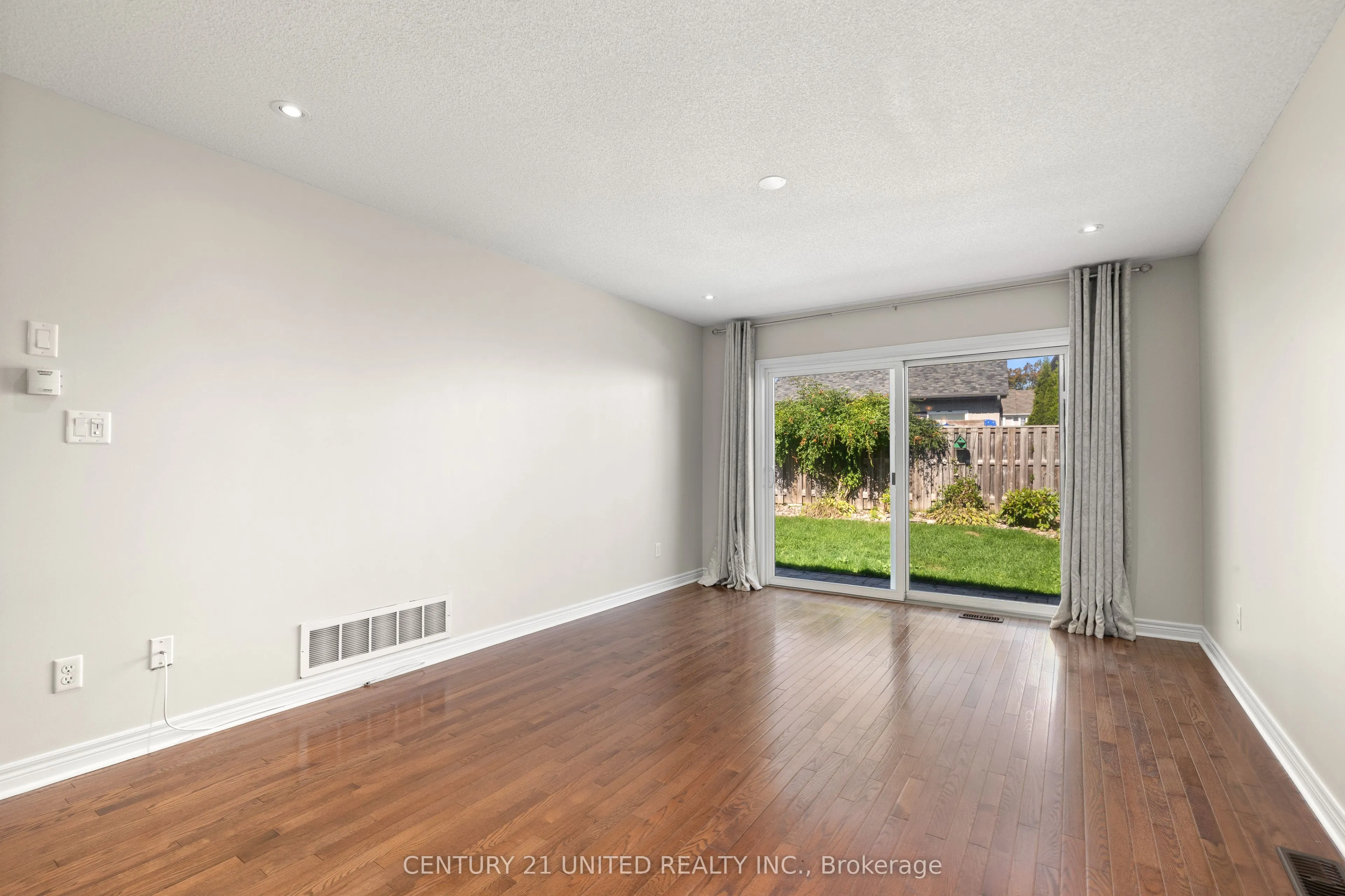 63 Fallingbrook Crescent