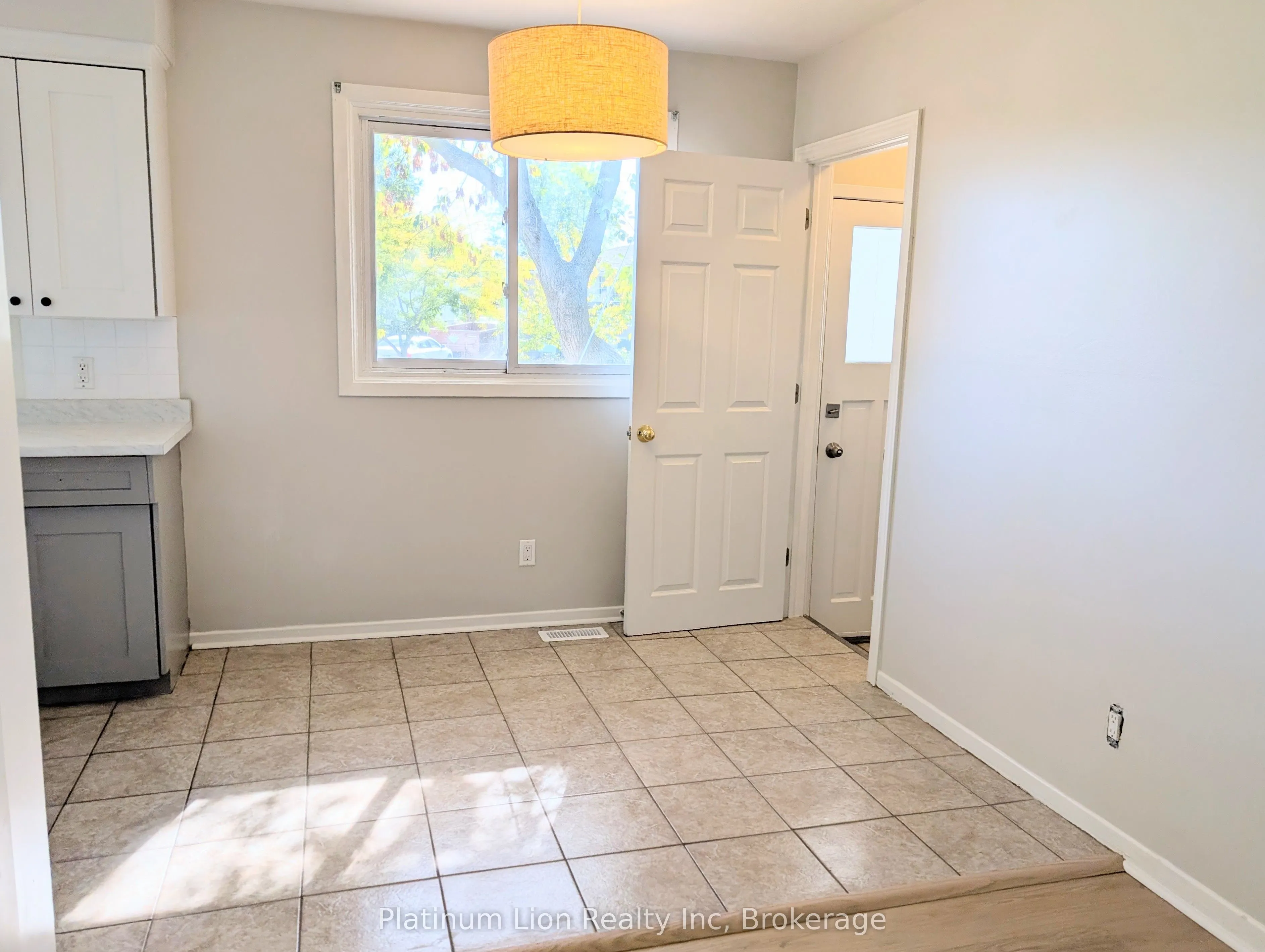 4933 Kentucky Court