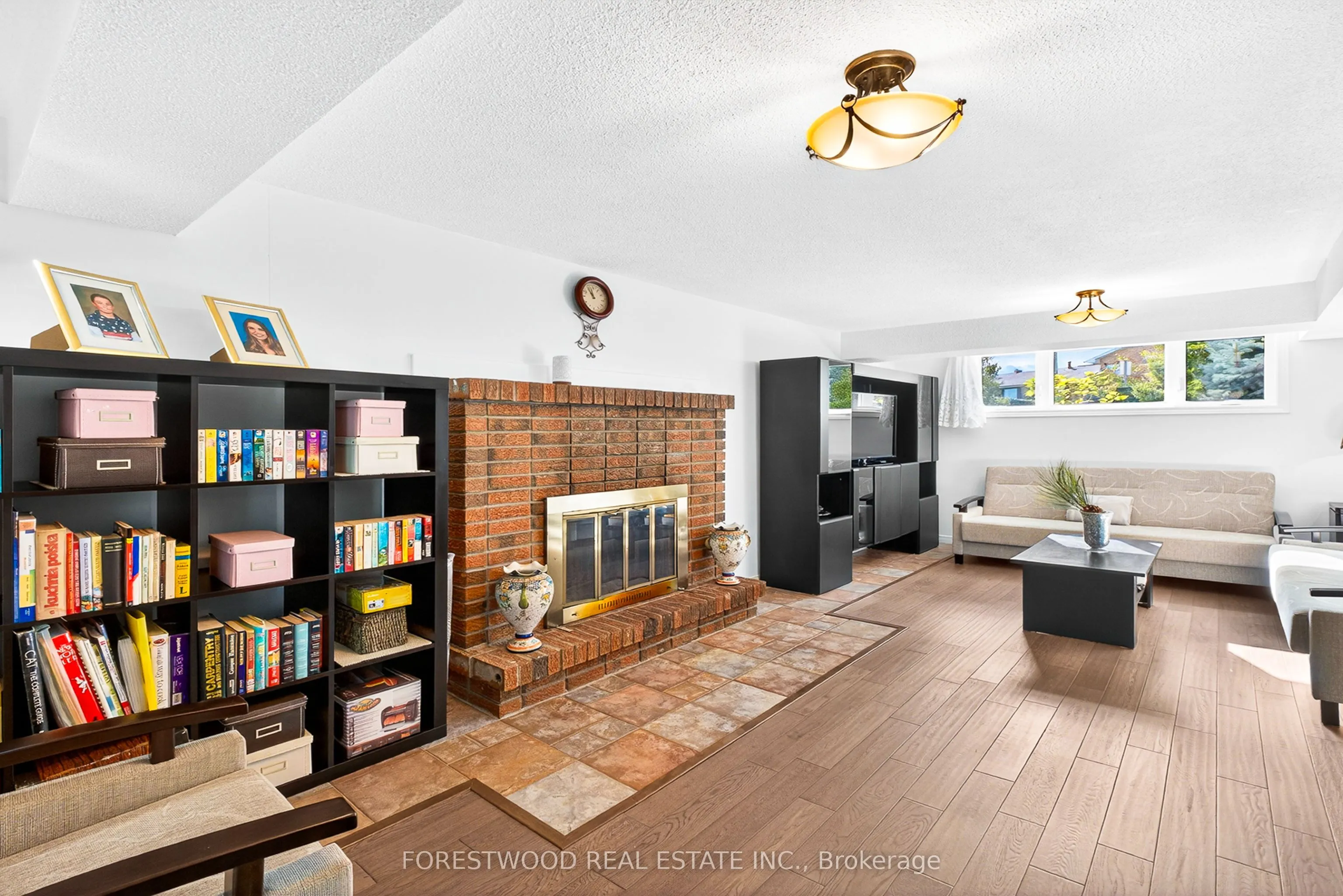 93 Deerhurst Road