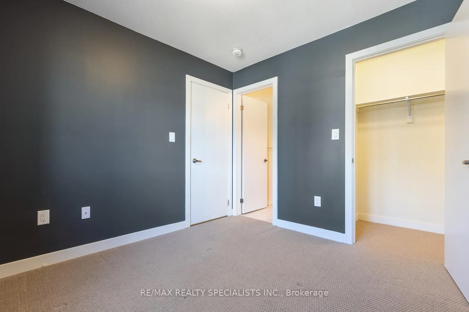 590 North Service Road, #135