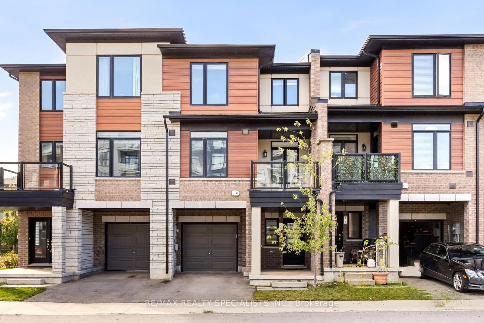 590 North Service Road, #135
