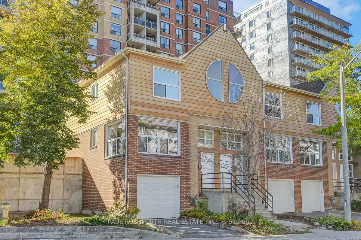 216 Forward Avenue, #11