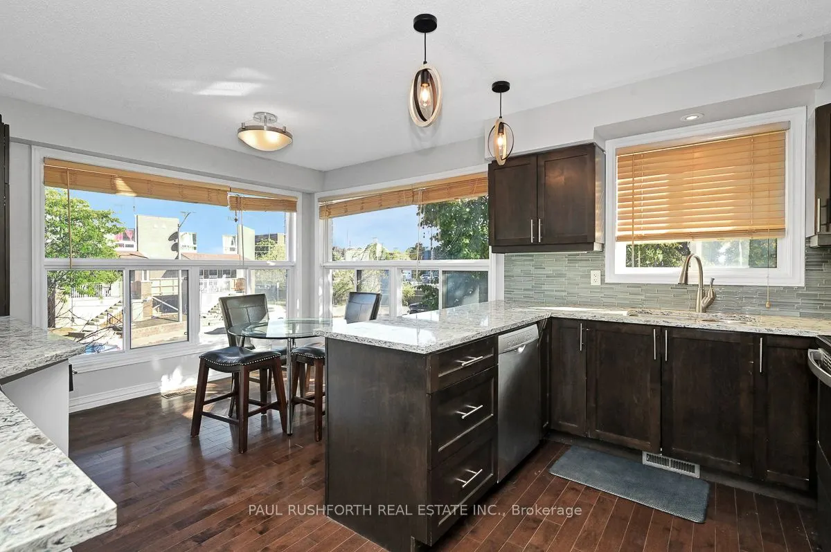 216 Forward Avenue, #11
