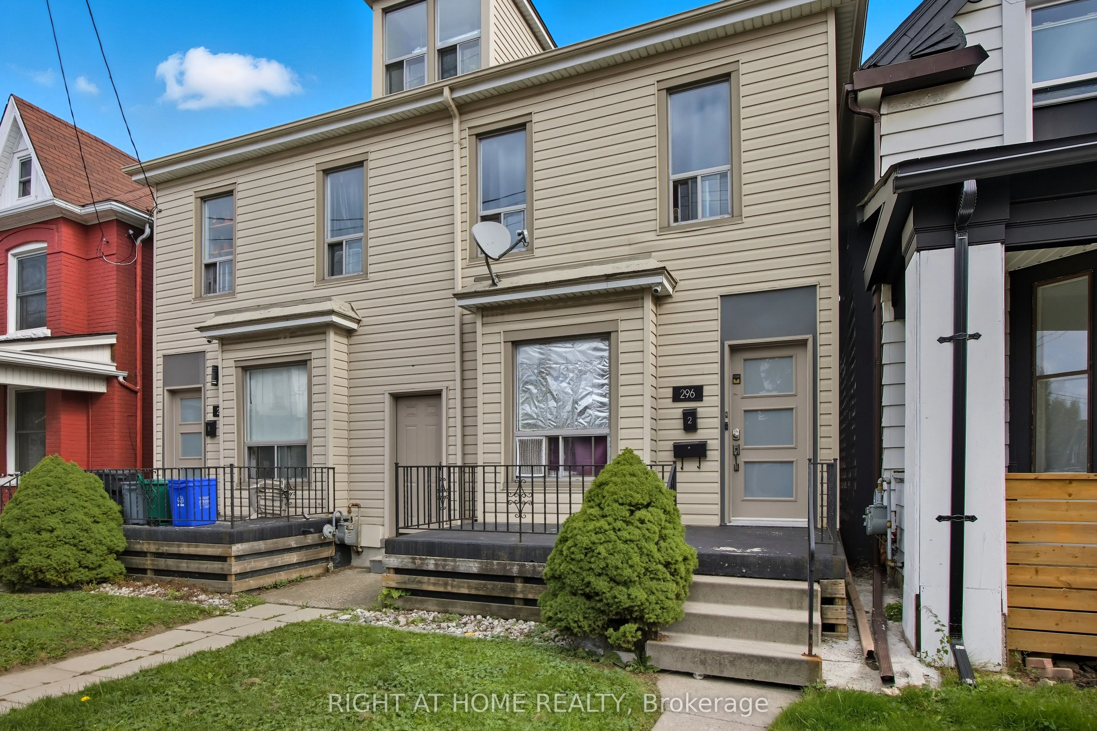 298 Emerald Street N