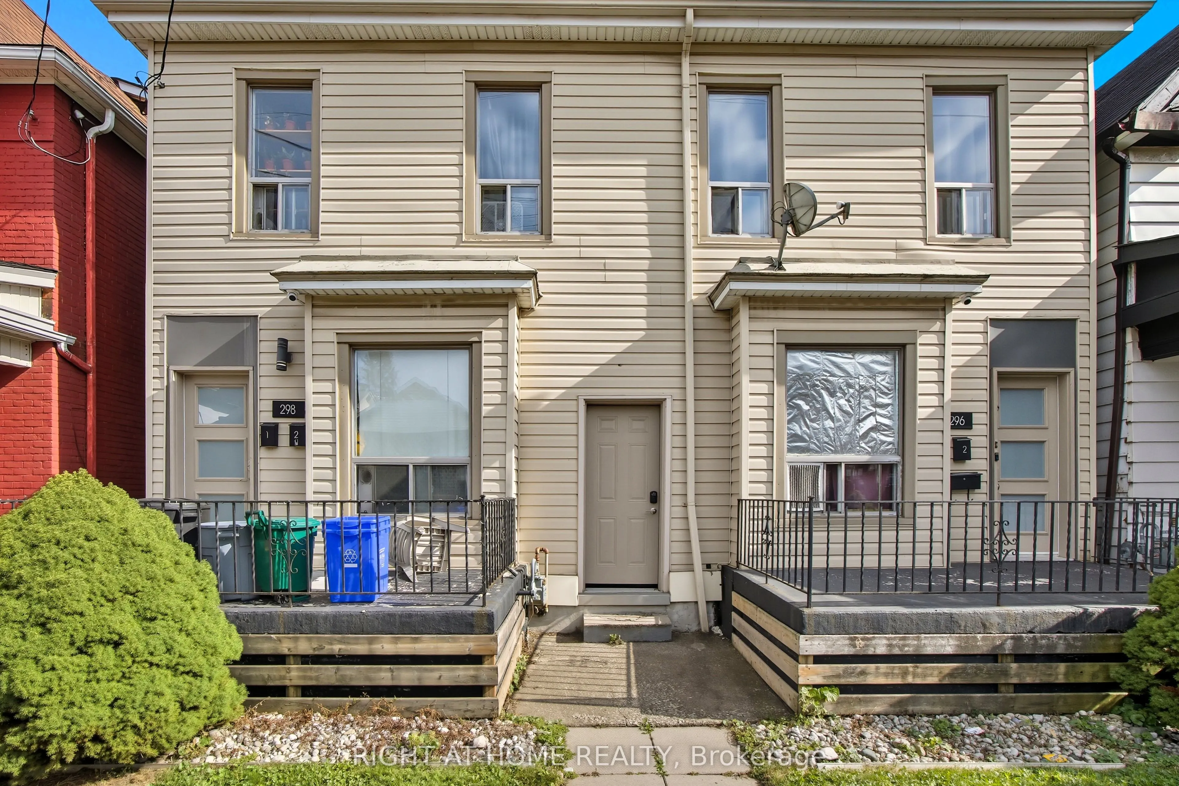 298 Emerald Street N