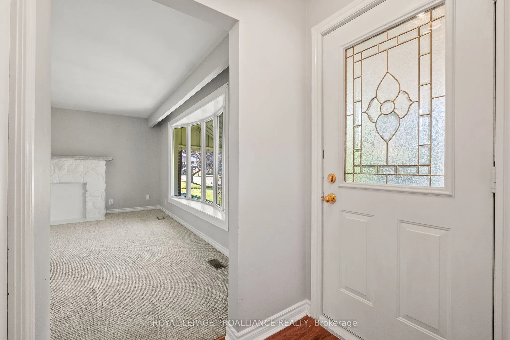 598 Hayden Crescent