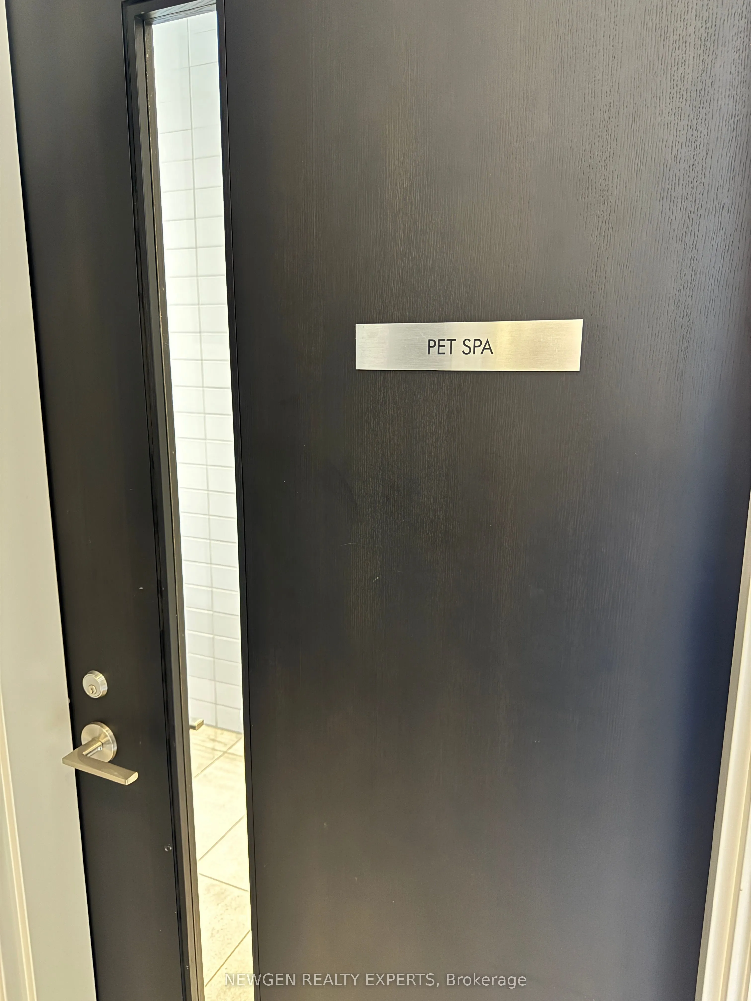 212 King William Street, #1220