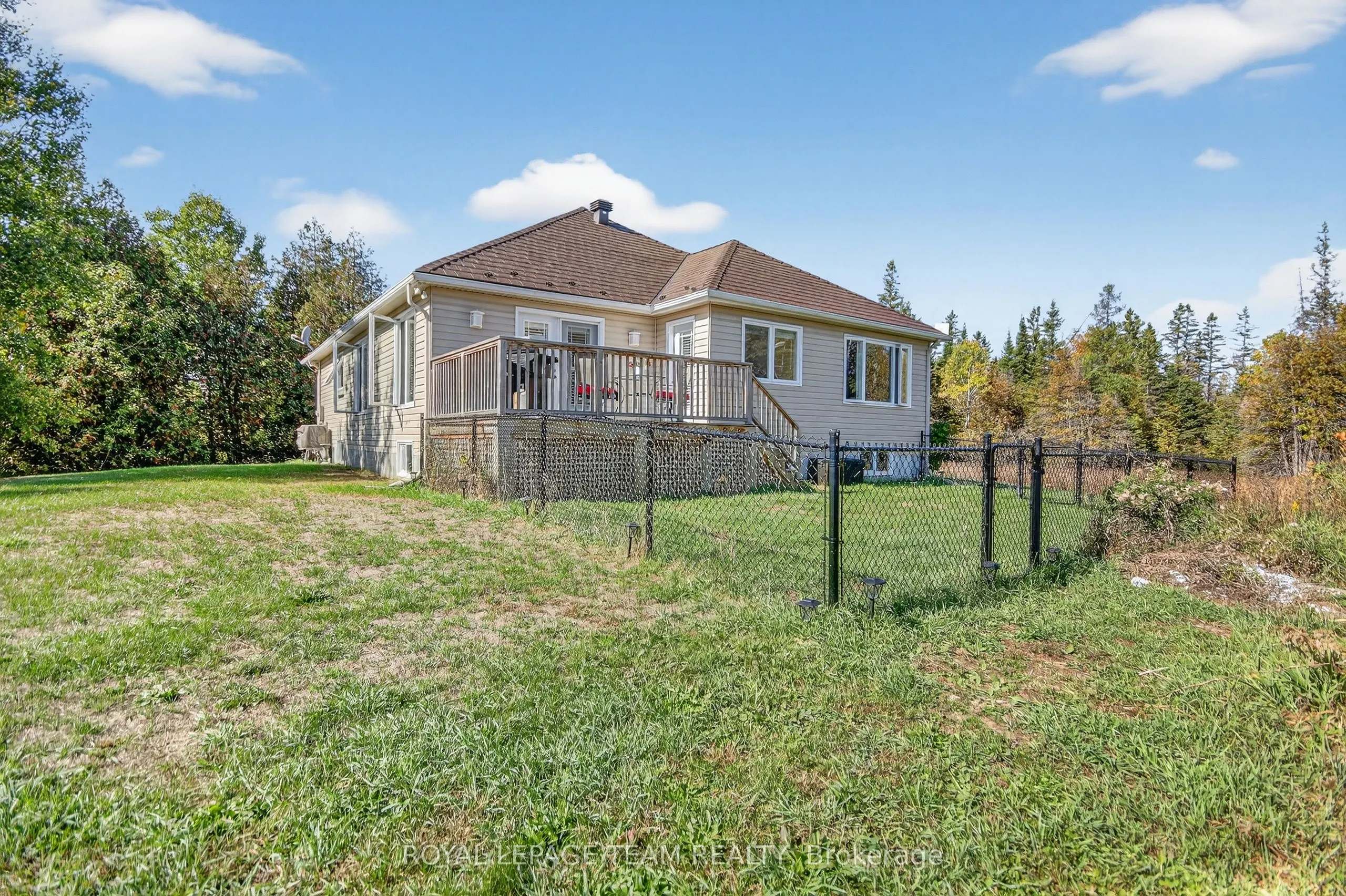 380 Brunton Side Rd, R.R. #3 Side Road