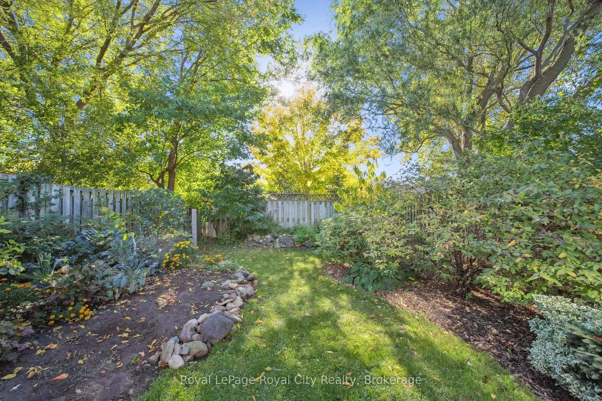 74 Troy Crescent
