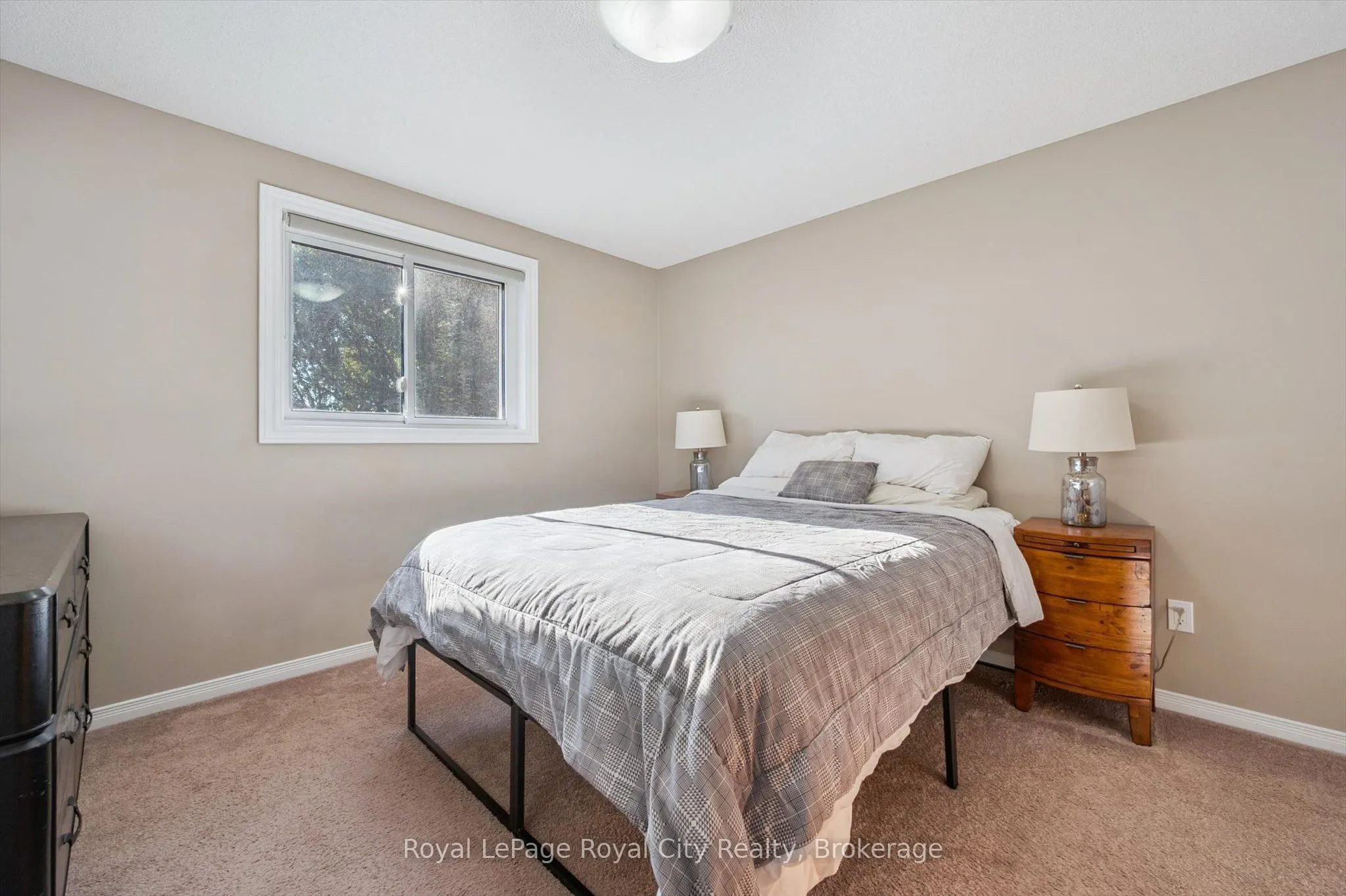74 Troy Crescent